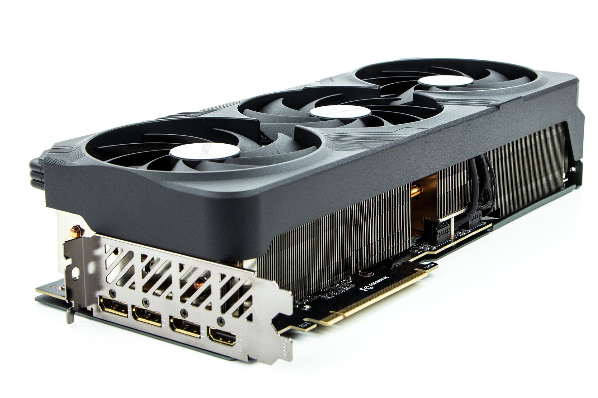 Gigabyte GeForce RTX 4090 Gaming OC 24G - na boku
