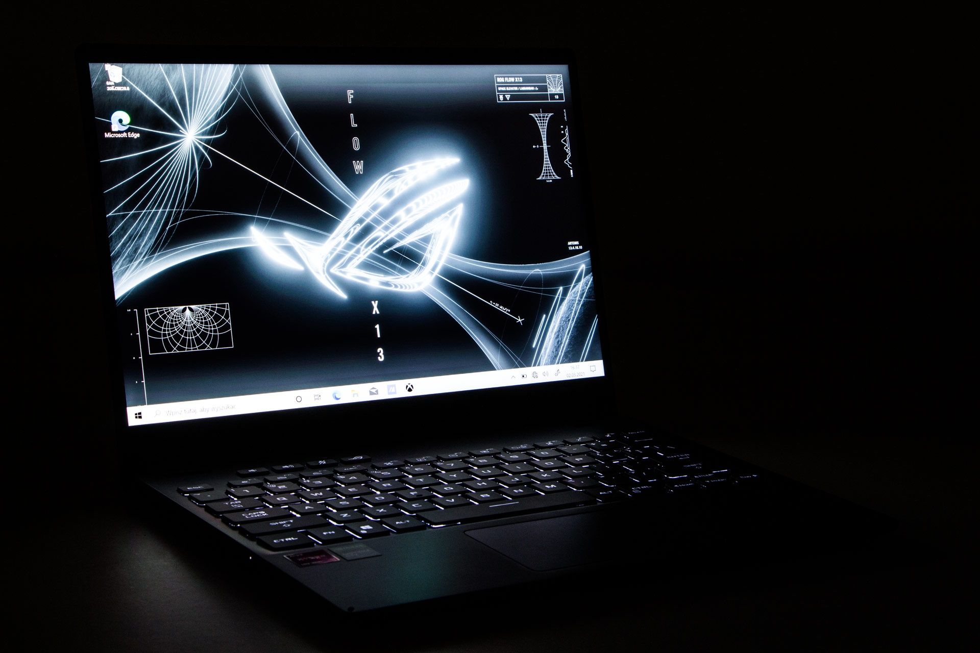 ASUS ROG Flow X13 na czarnym