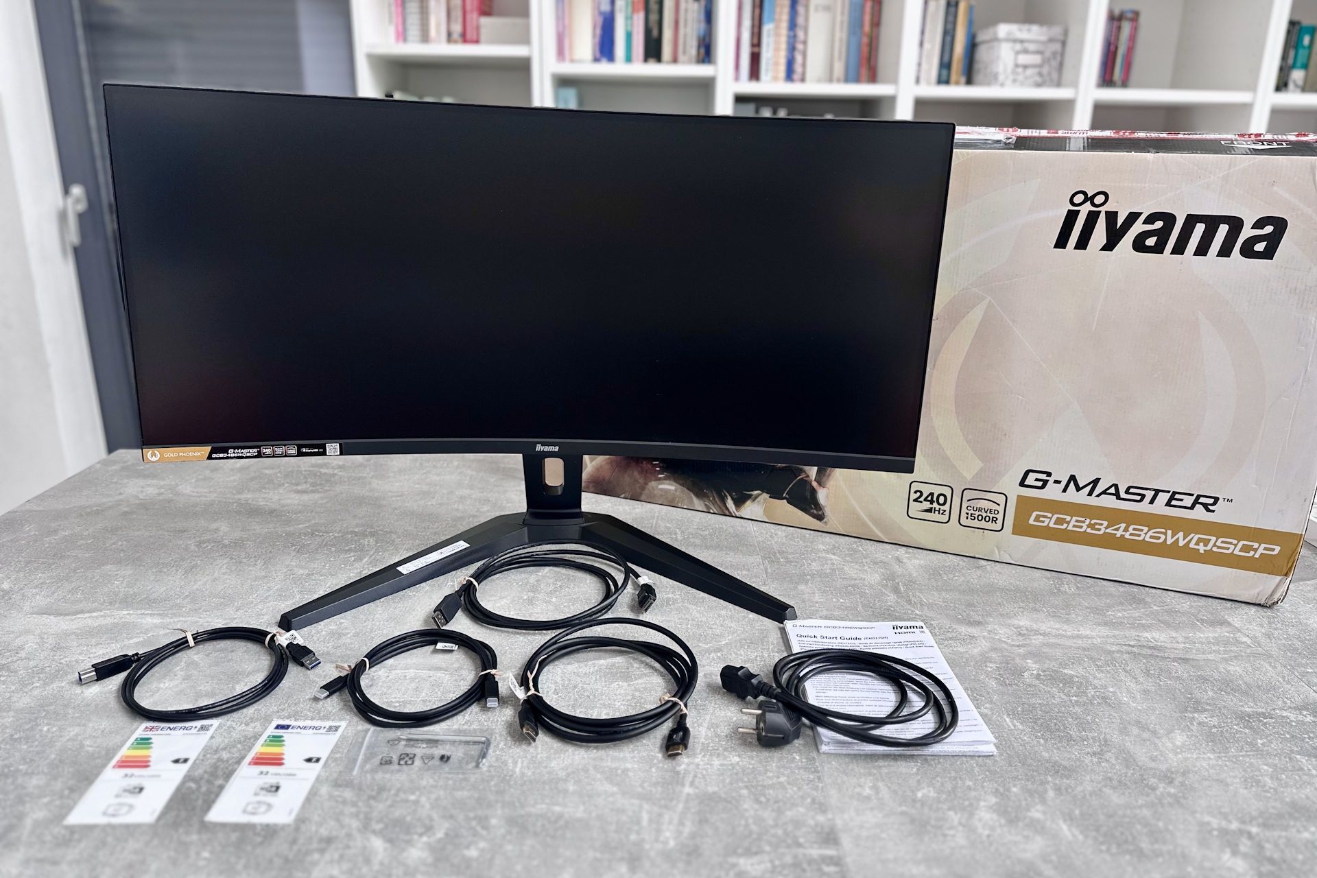 iiyama G-Master GB3486WQSCP Gold Phoenix - zawartość zestawu