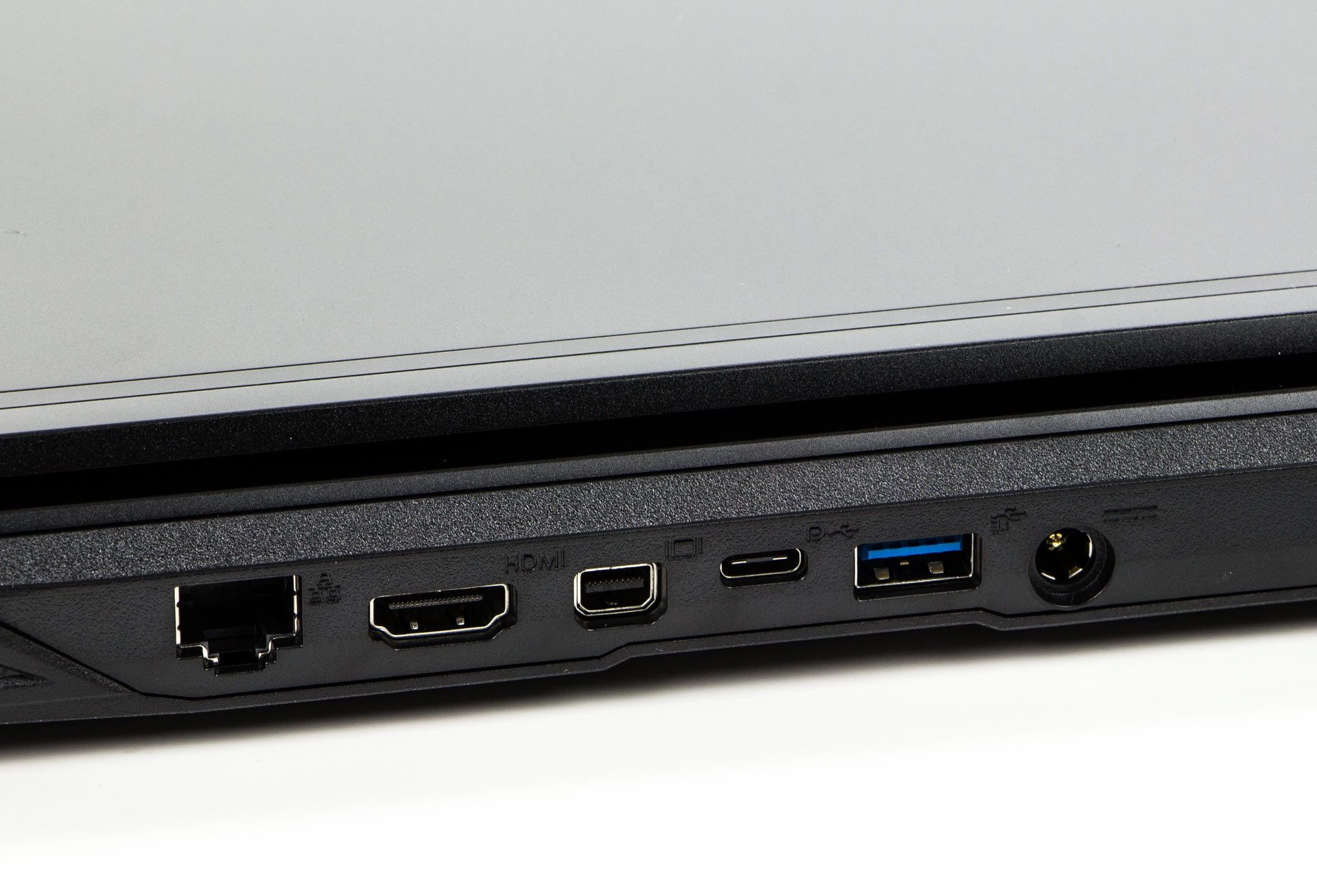 Hyperbook SL704 -  porty z tyłu