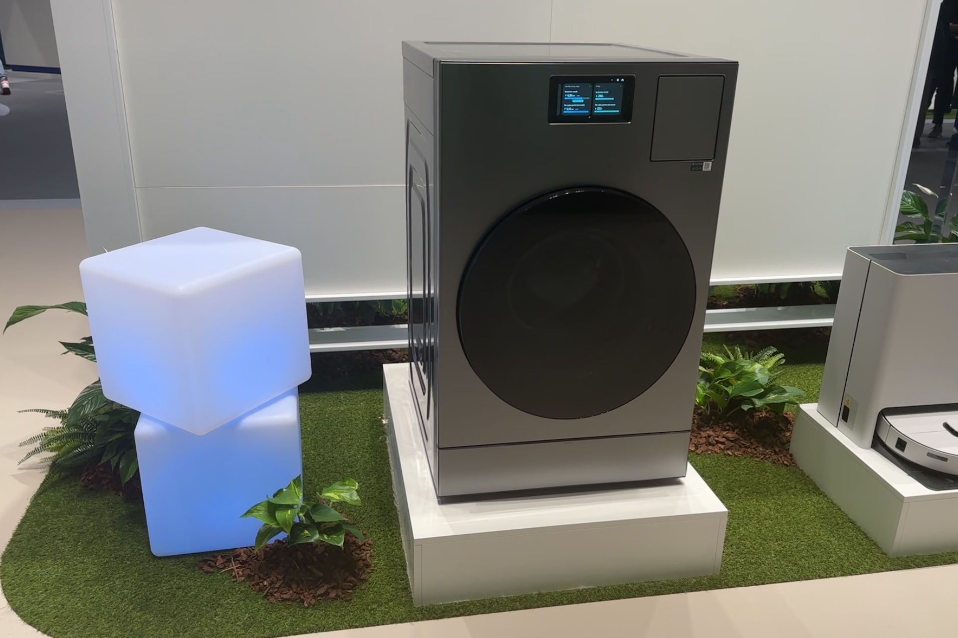 IFA 2024 - Samsung Bespoke AI Laundry Combo