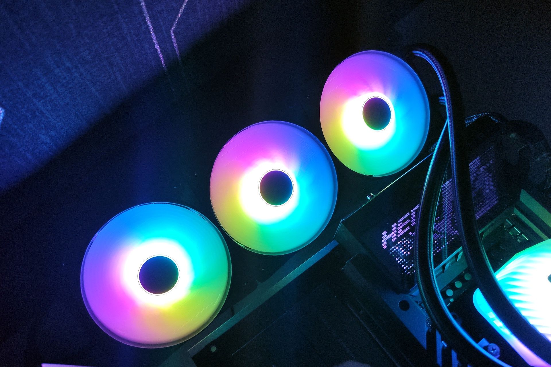 be quiet! Light Loop 360