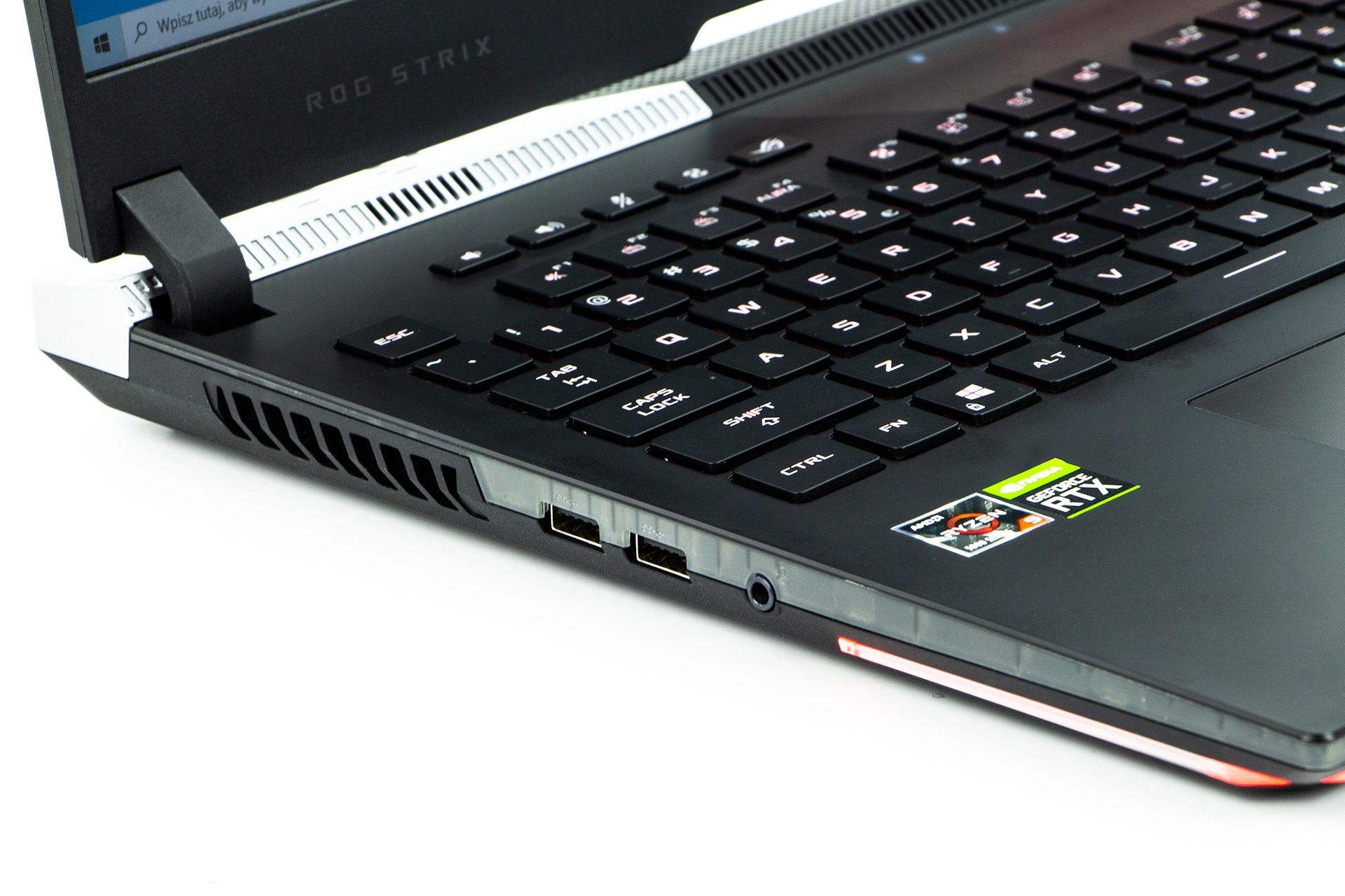 ASUS ROG Strix SCAR 17 G733QS-HG156T - porty z lewej