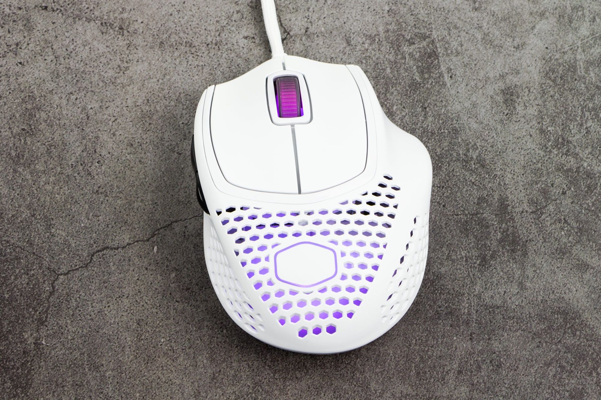 Cooler Master MM720 kształt
