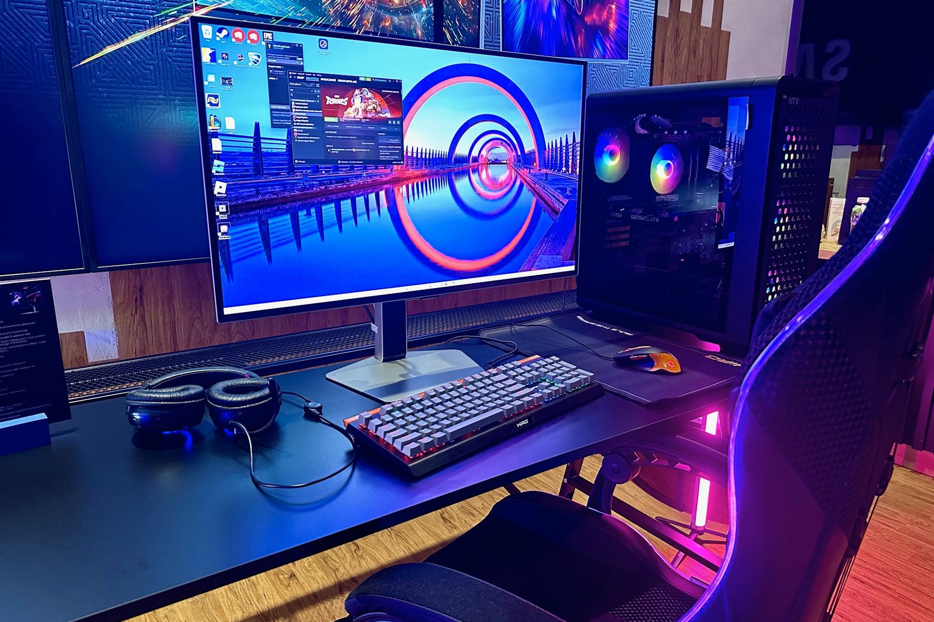 Samsung Odyssey OLED G8F