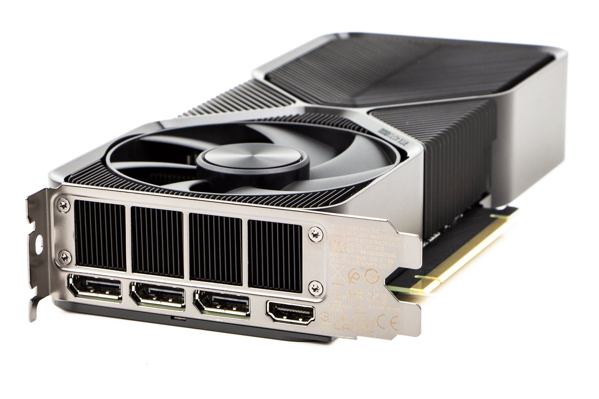 GeForce RTX 4070 Super Founders Edition - złącza