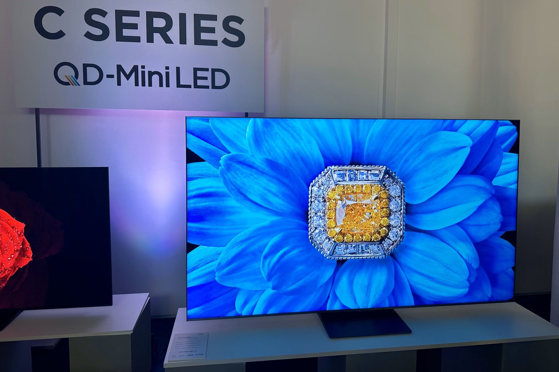 TCL QD-Mini LED - C8K
