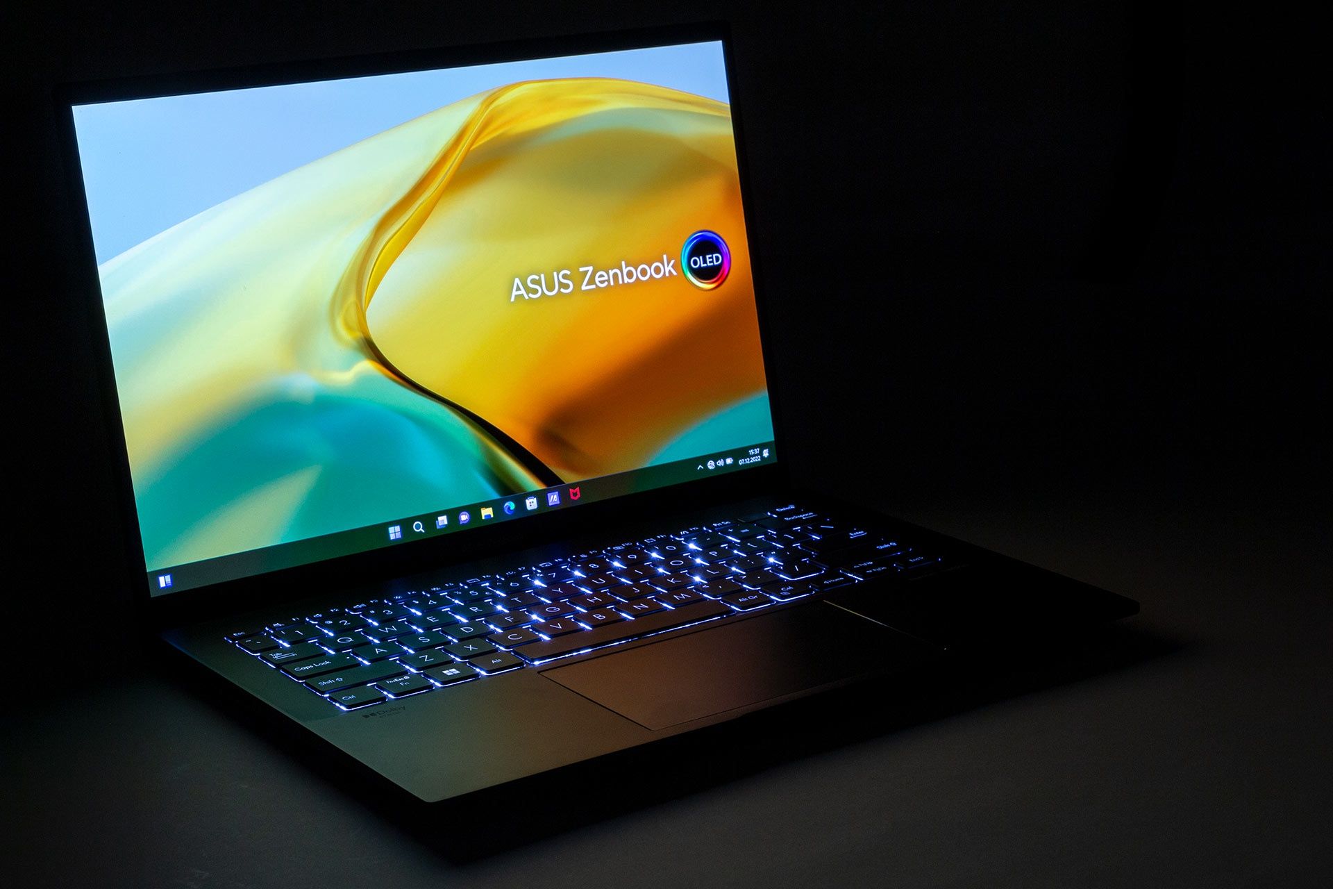 ASUS Zenbook 14 OLED