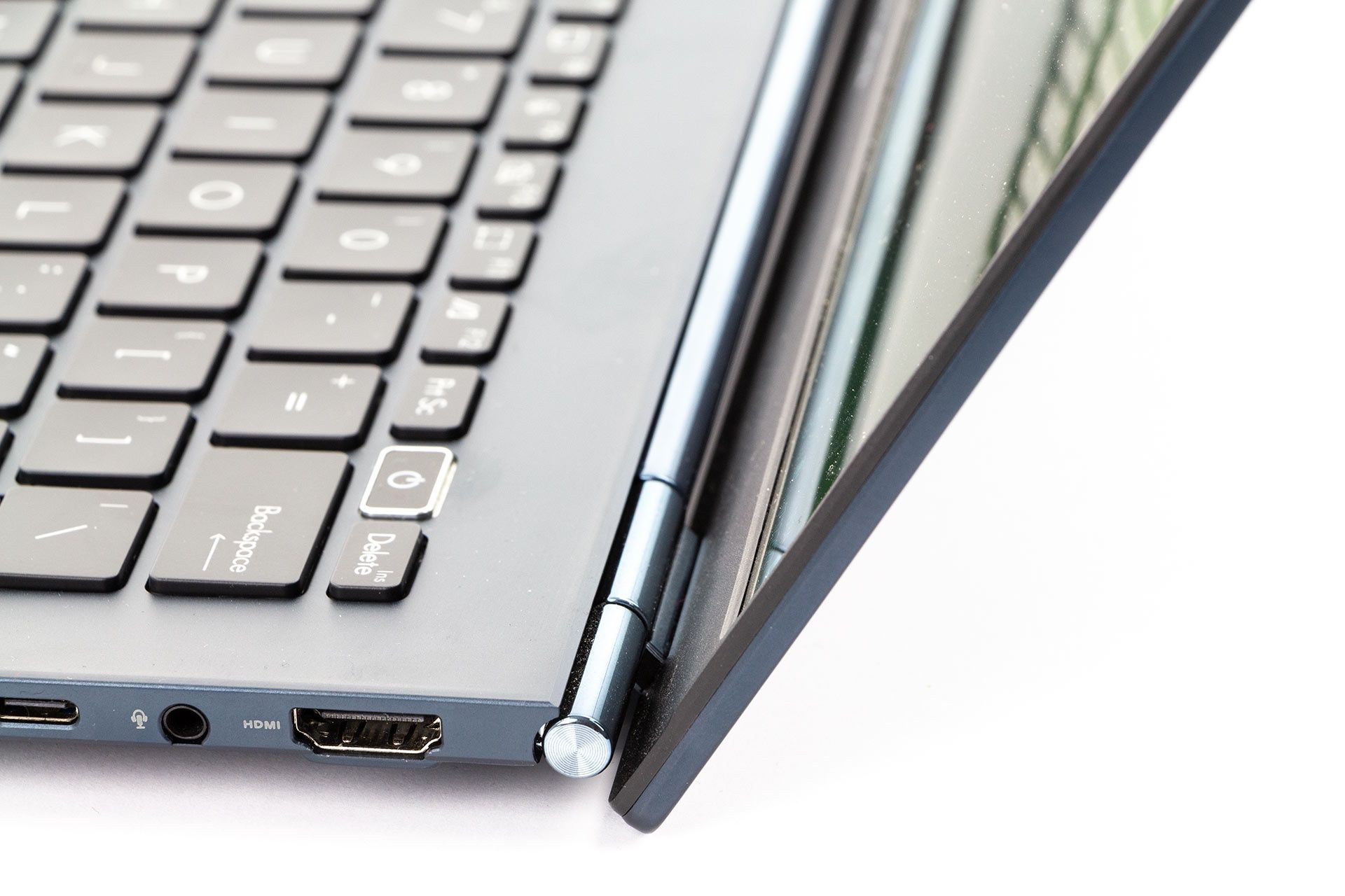 ASUS Zenbook 14 OLED
