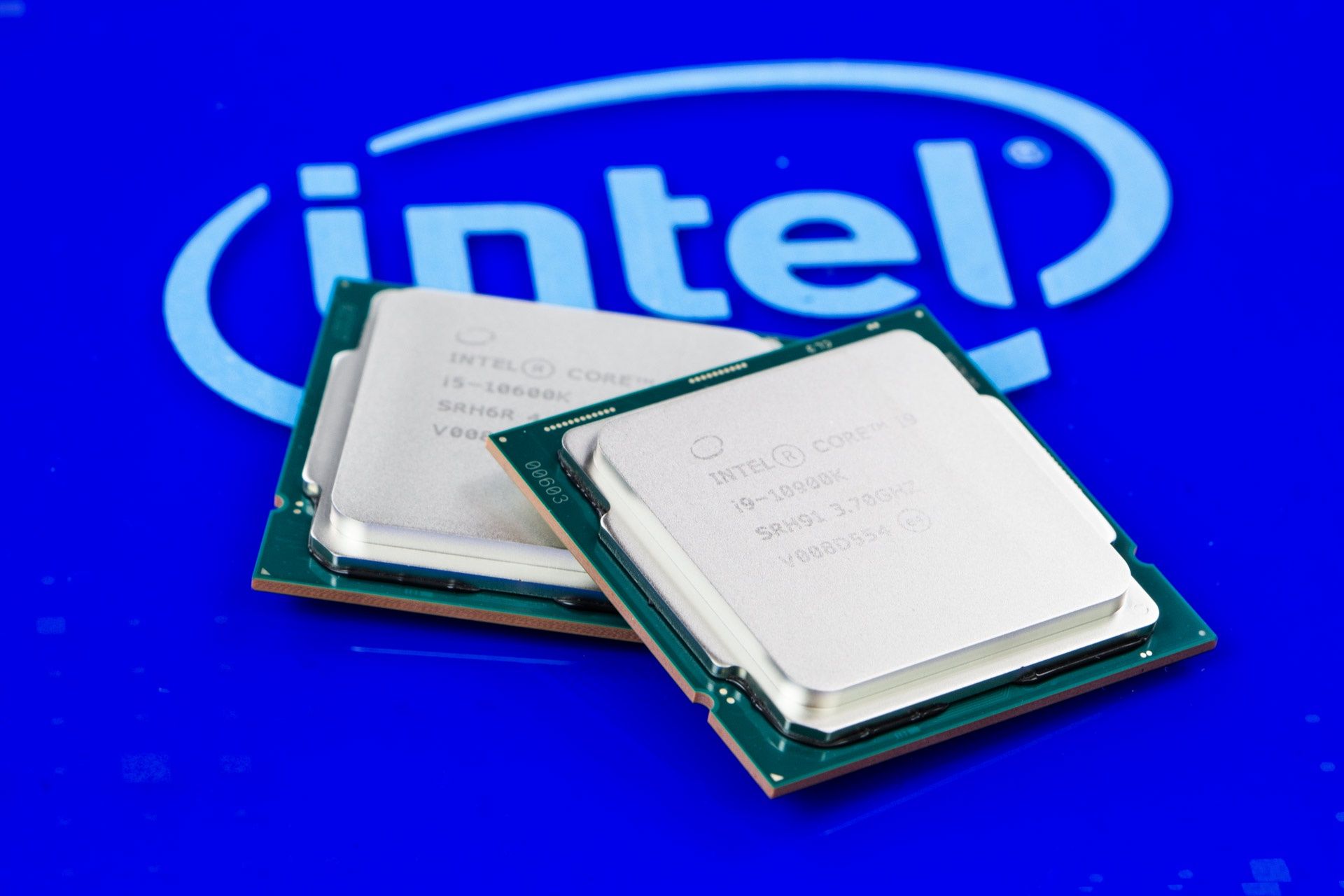 Intel Core i9-10900K i Core i5-10600K