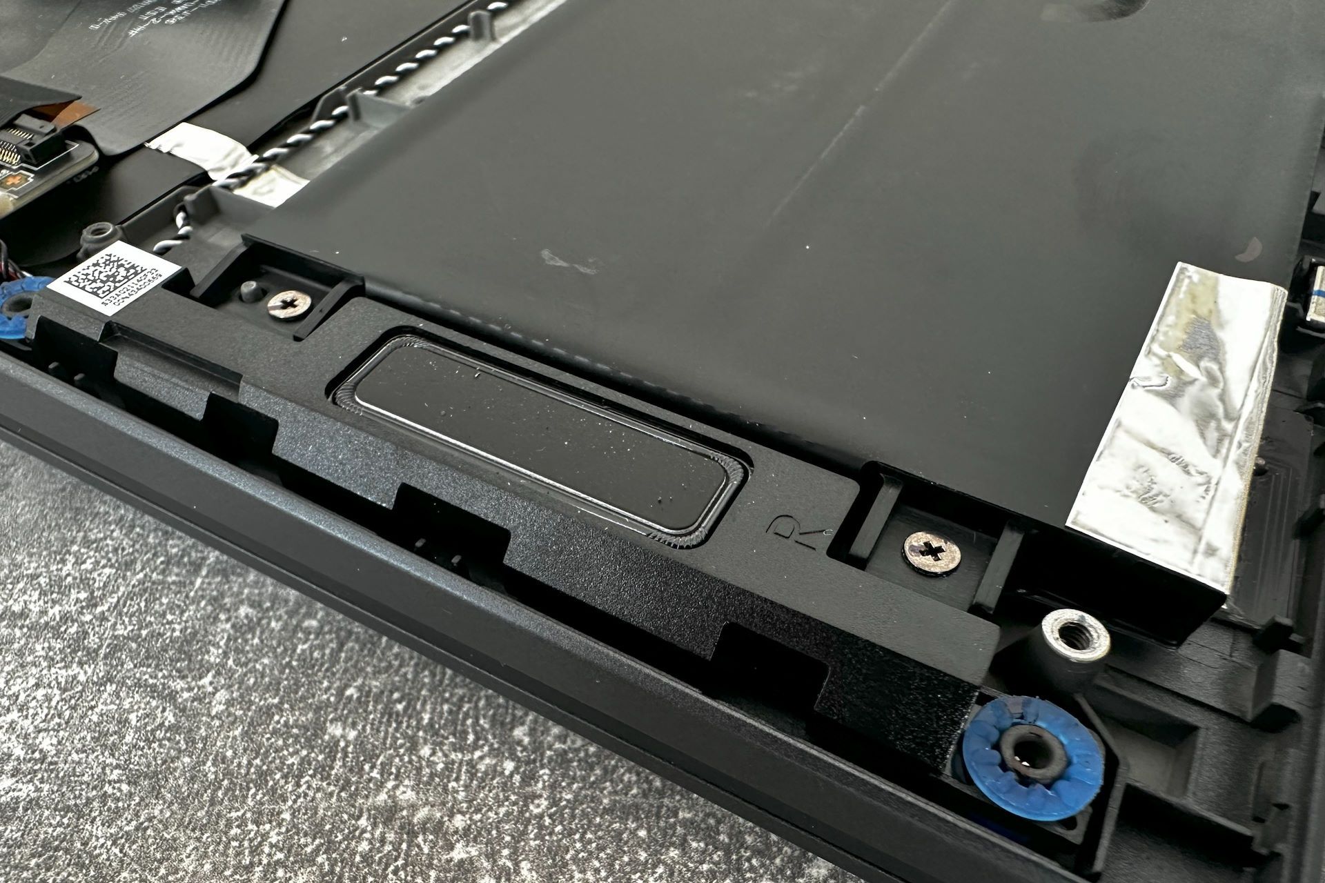 MSI Prestige 16 AI Evo - głośniki