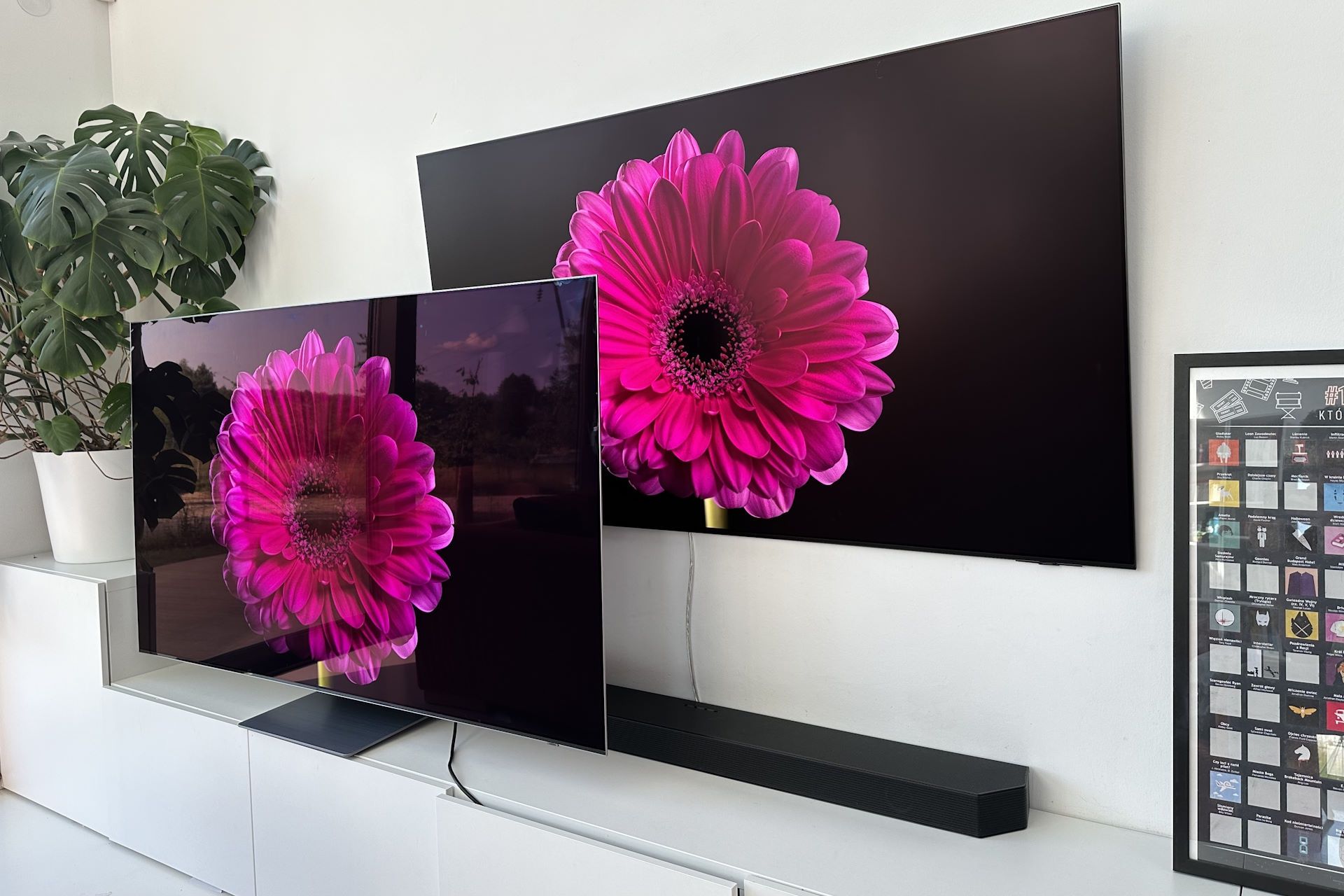 Samsung OLED S95D - porównanie z S95B z błyszczącą powłoką nr 1