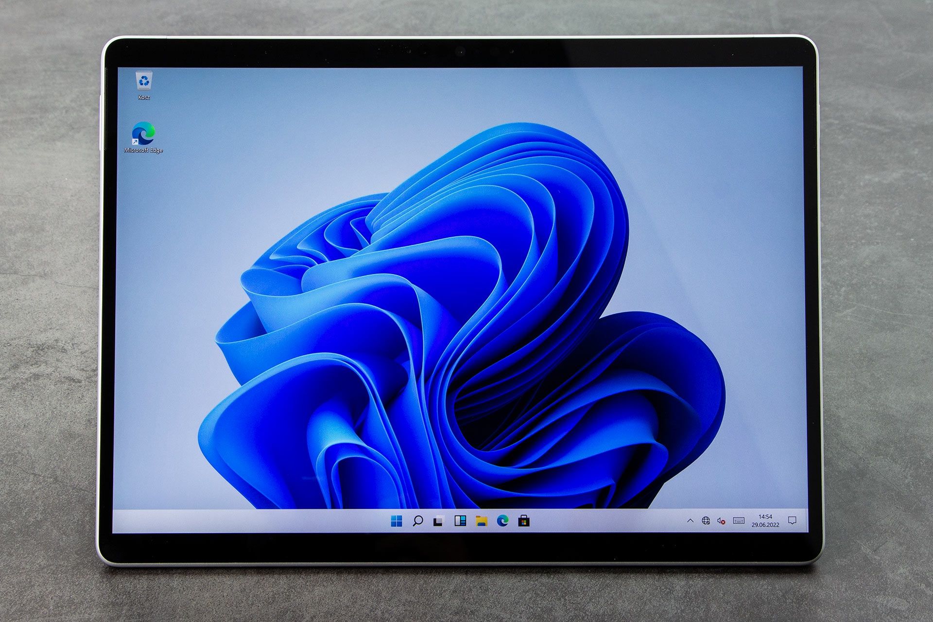 Surface ekran