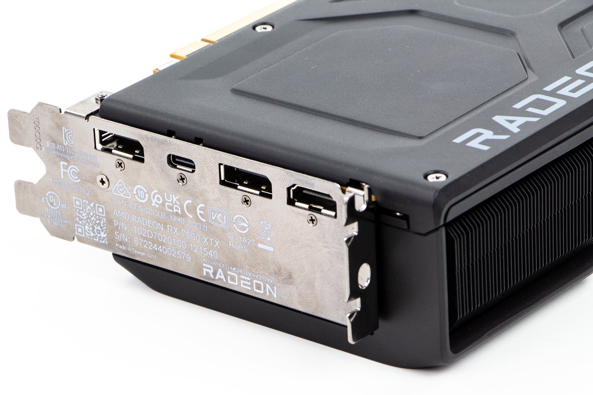 AMD Radeon RX 7900 XTX - złącza