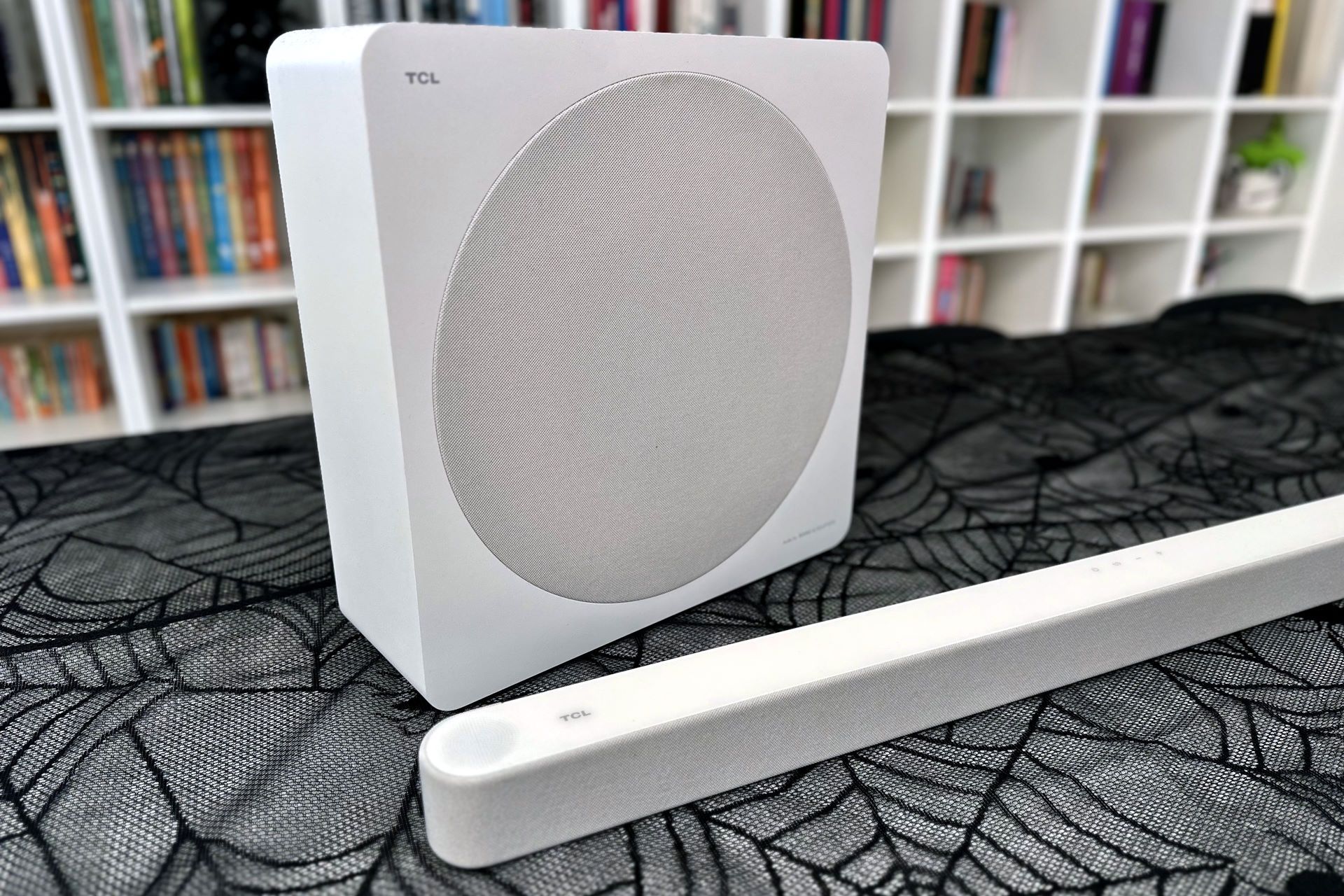 TCL NXTFrame A300 Pro - system nagłośnienia Bang and Olufsen