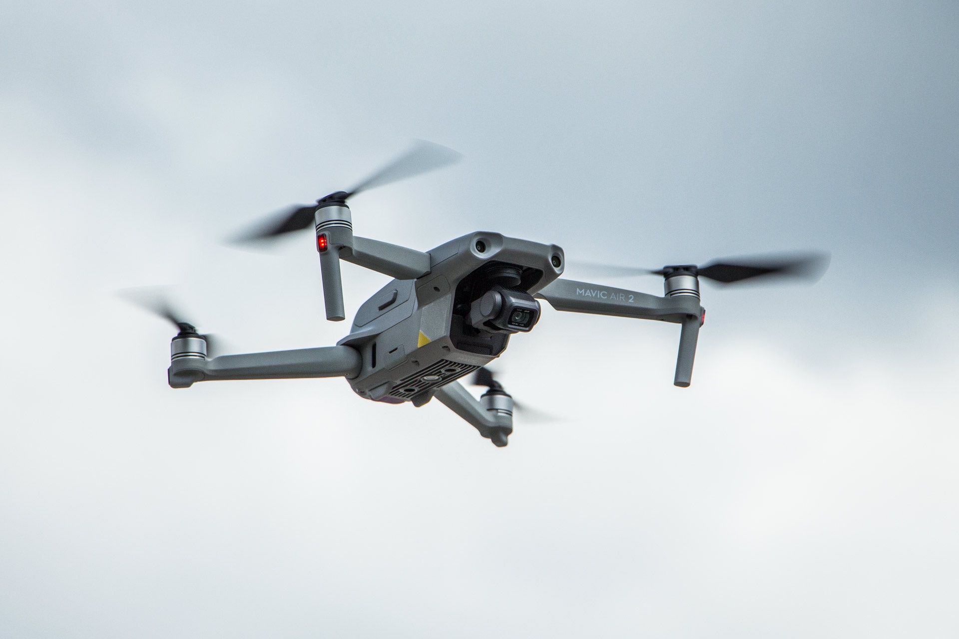 Dji Mavic Air 2 - kamera sierowana w dół
