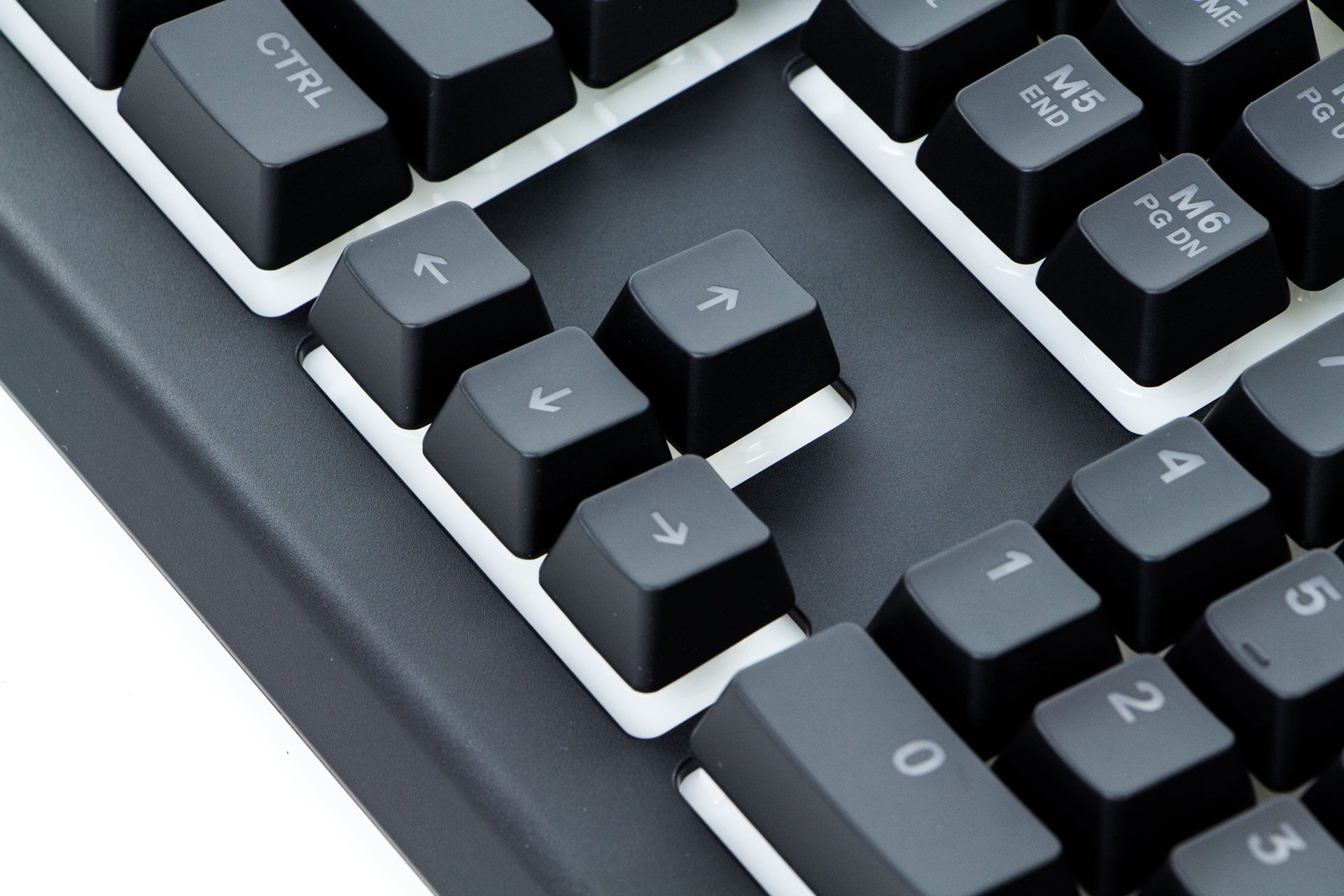 SteelSeries APEX 3 przełączniki