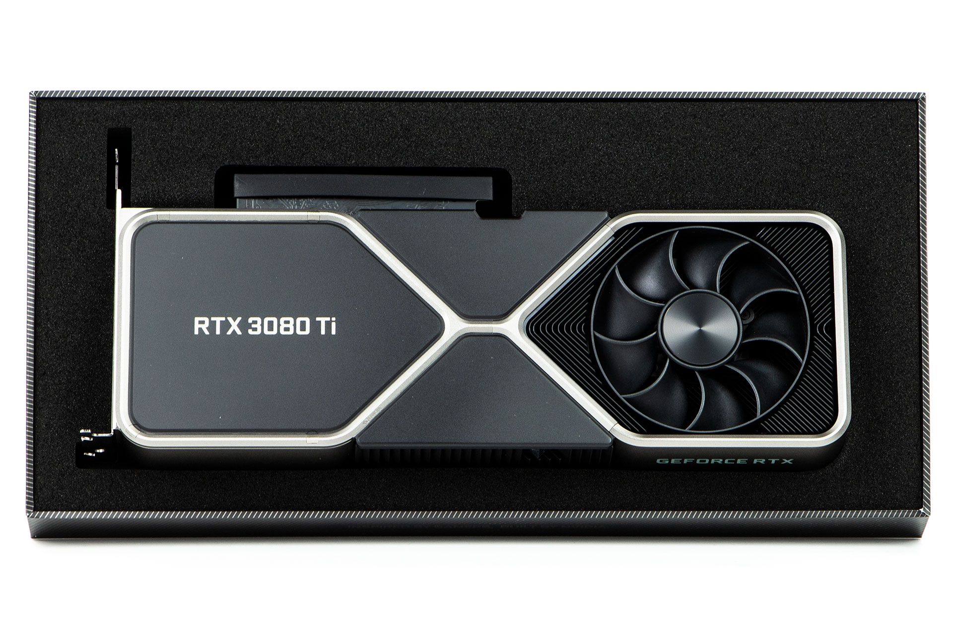 NVDIA GeForce RTX 3080 Ti FE w pudełku