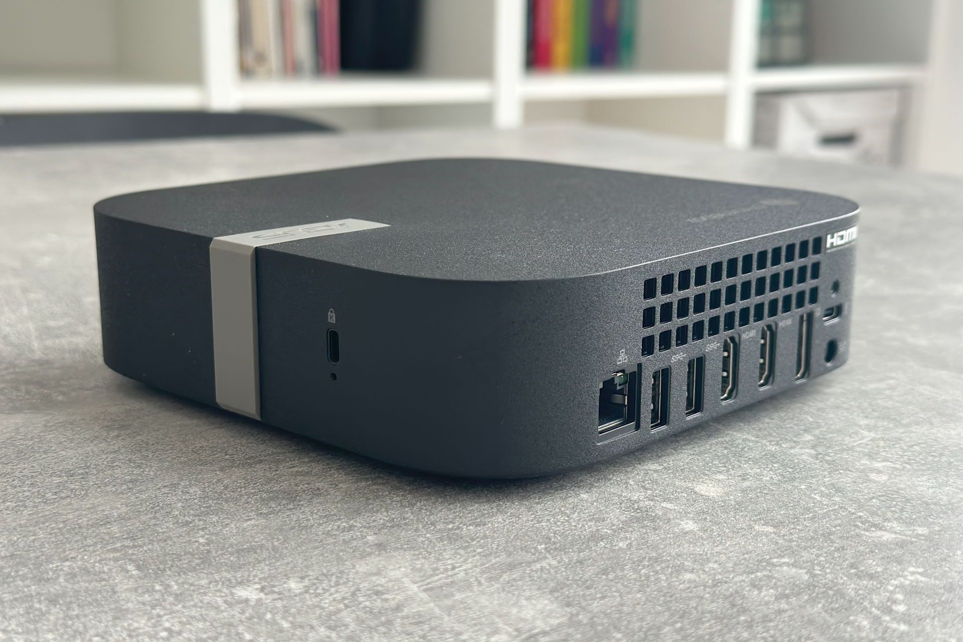 ASUS Chromebox 5 - kensington lock