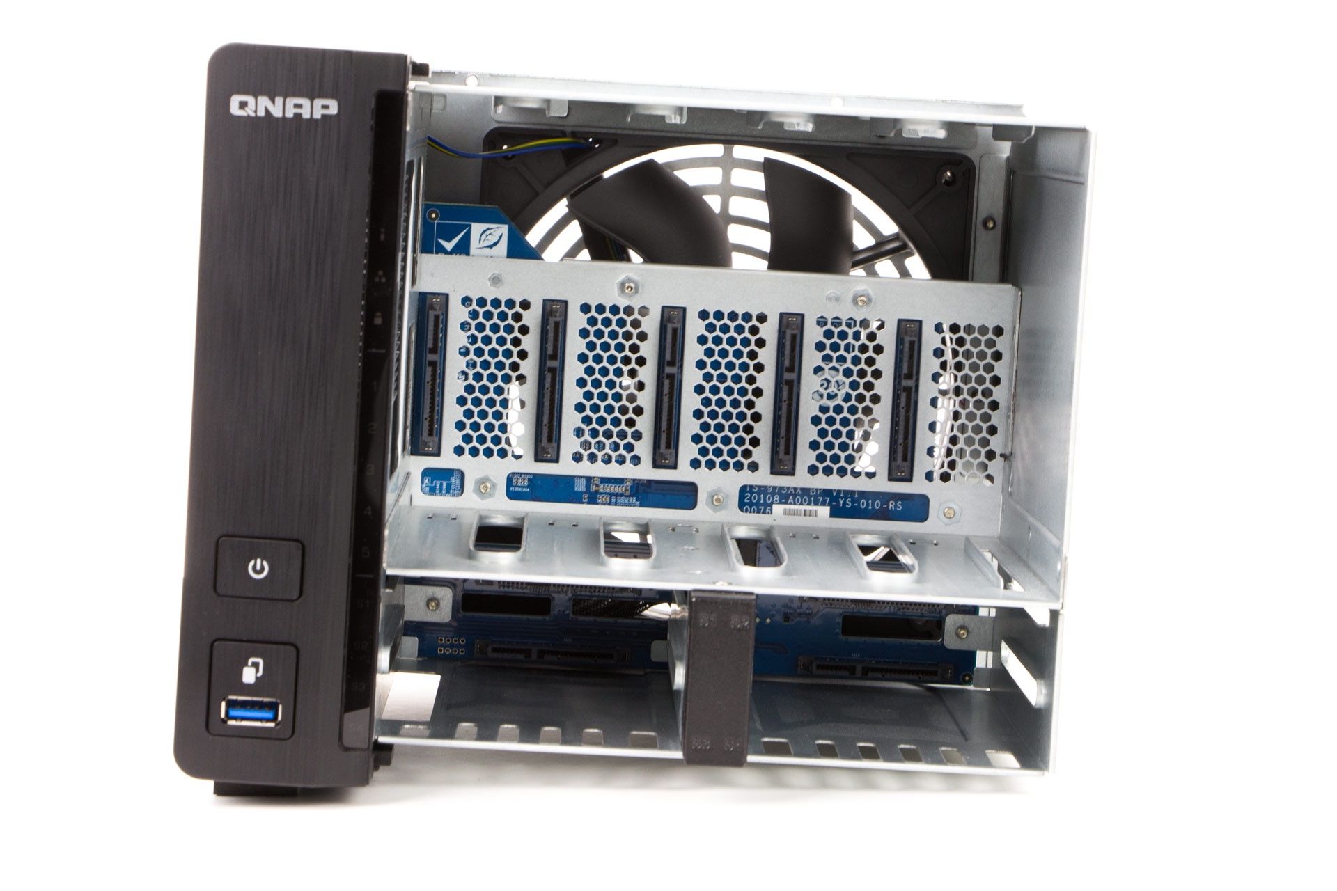 QNAP TS-h973AX - wszystkie złącza dysków