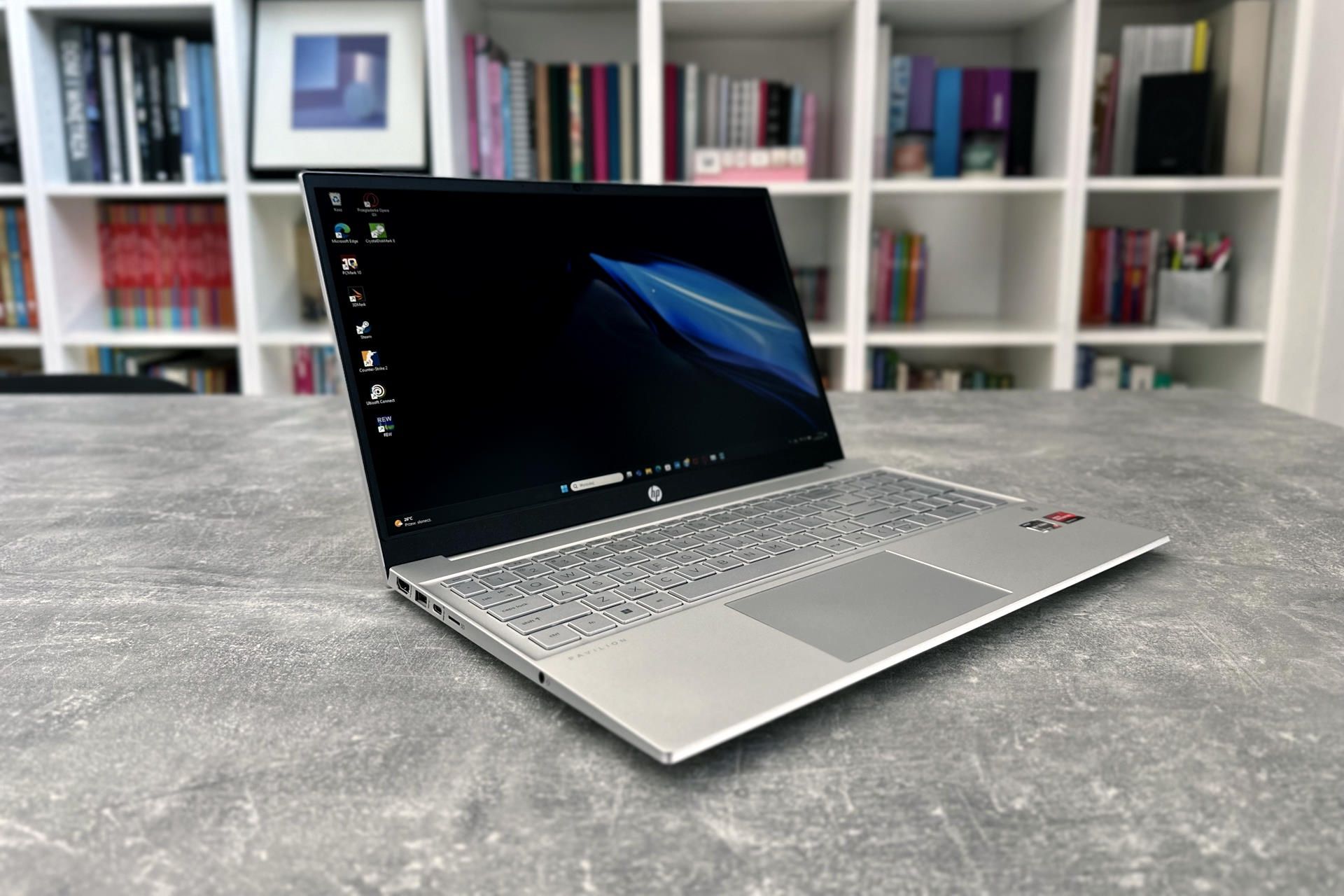 HP Pavilion 15