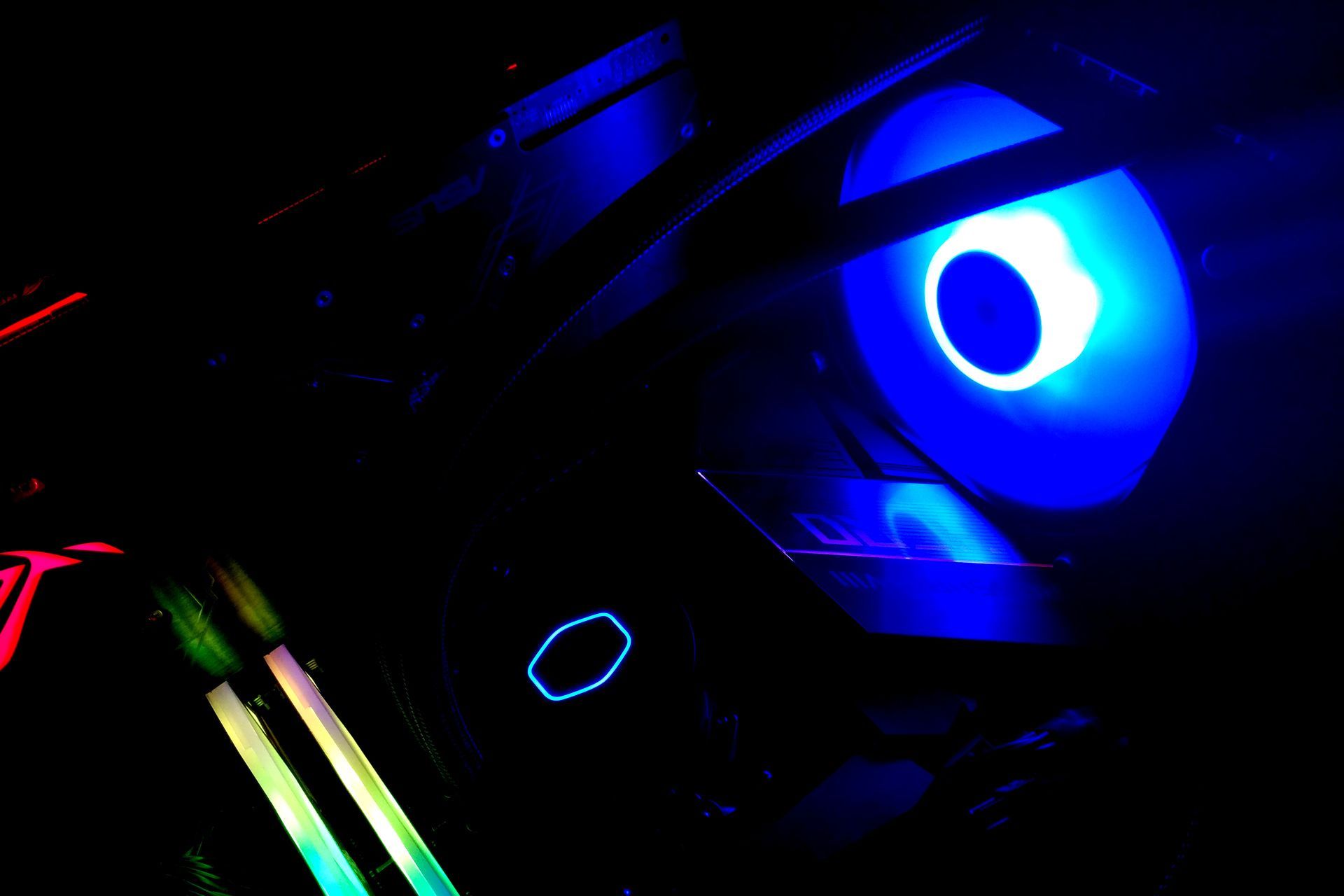 Cooler Master MasterLiquid ML120L V2 RGB - podświetlenie RGB LED