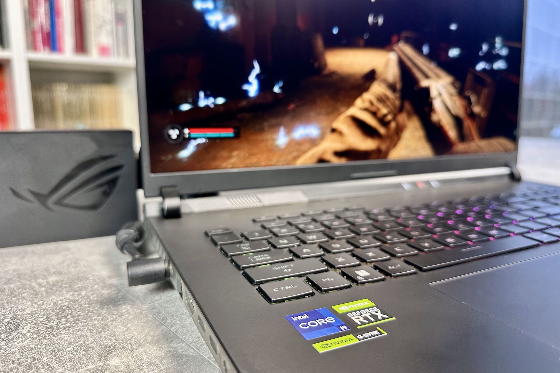 ASUS ROG Strix SCAR 18 - na laptopie ASUS SCAR 18