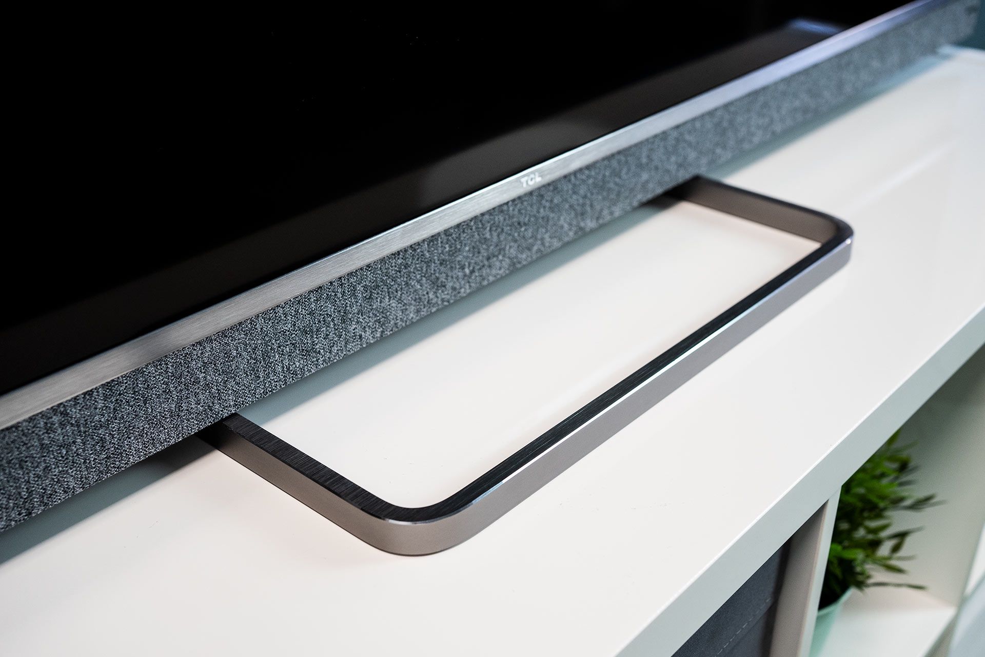 TCL 65C825 - podstawka