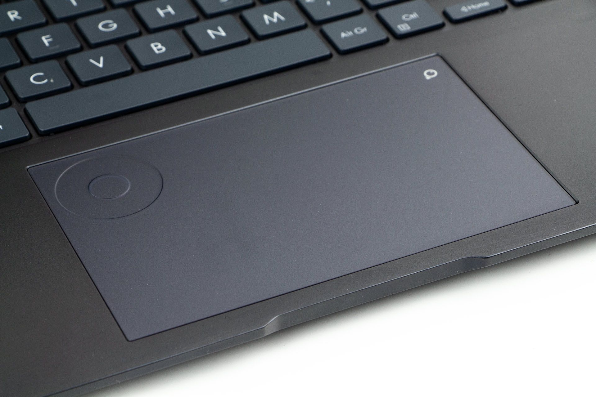 ASUS Zenbook Pro 14 UX6404 - touchpad