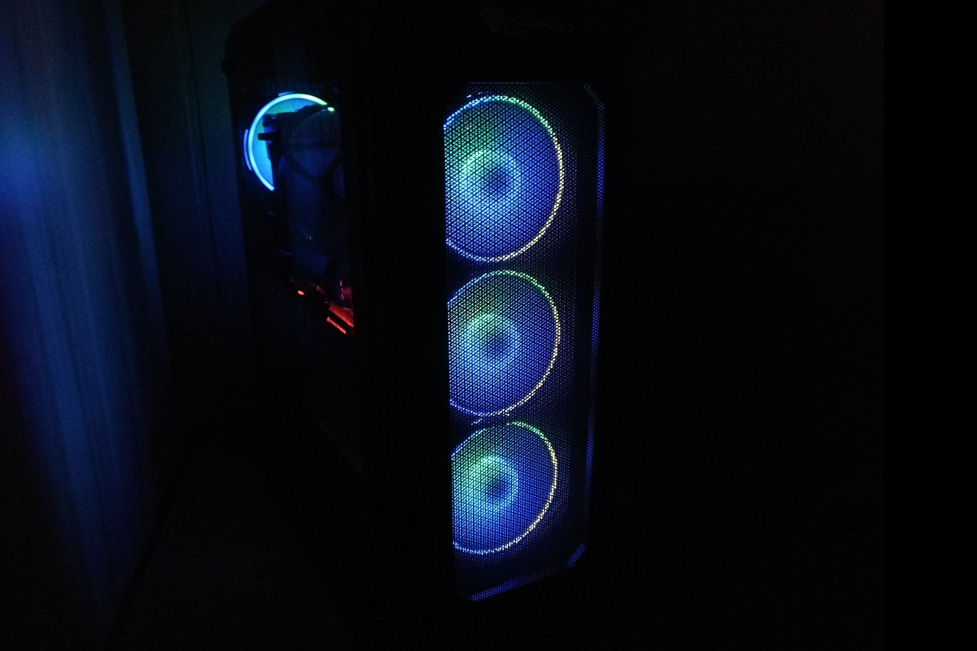 Genesis Irid 505 ARGB - podświetlenie LED