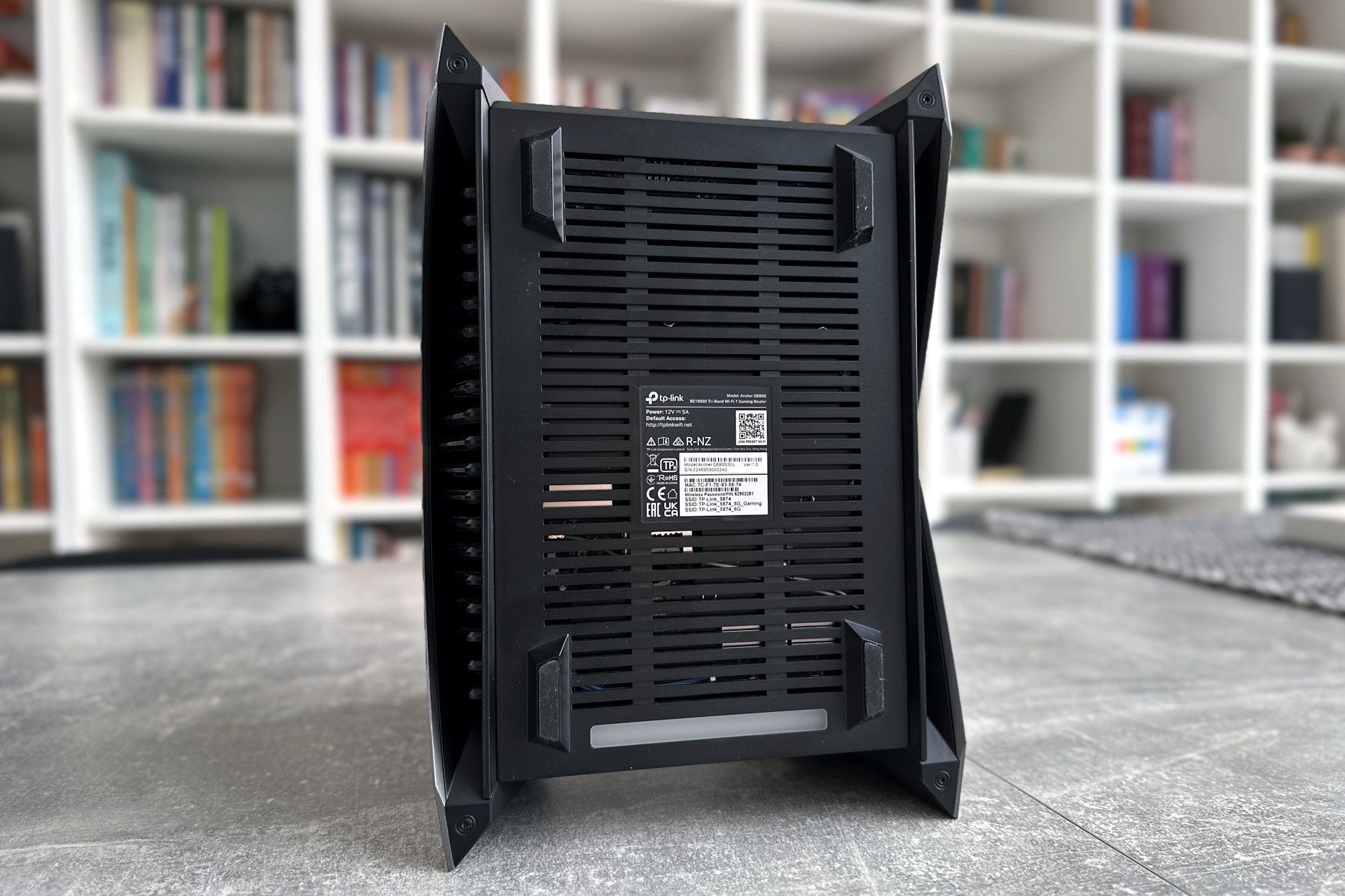 TP-Link Archer GE800 - spód