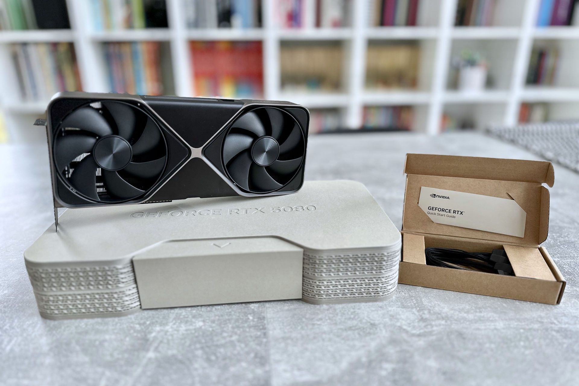 NVIDIA GeForce RTX 5080 Founders Edition - unboxing