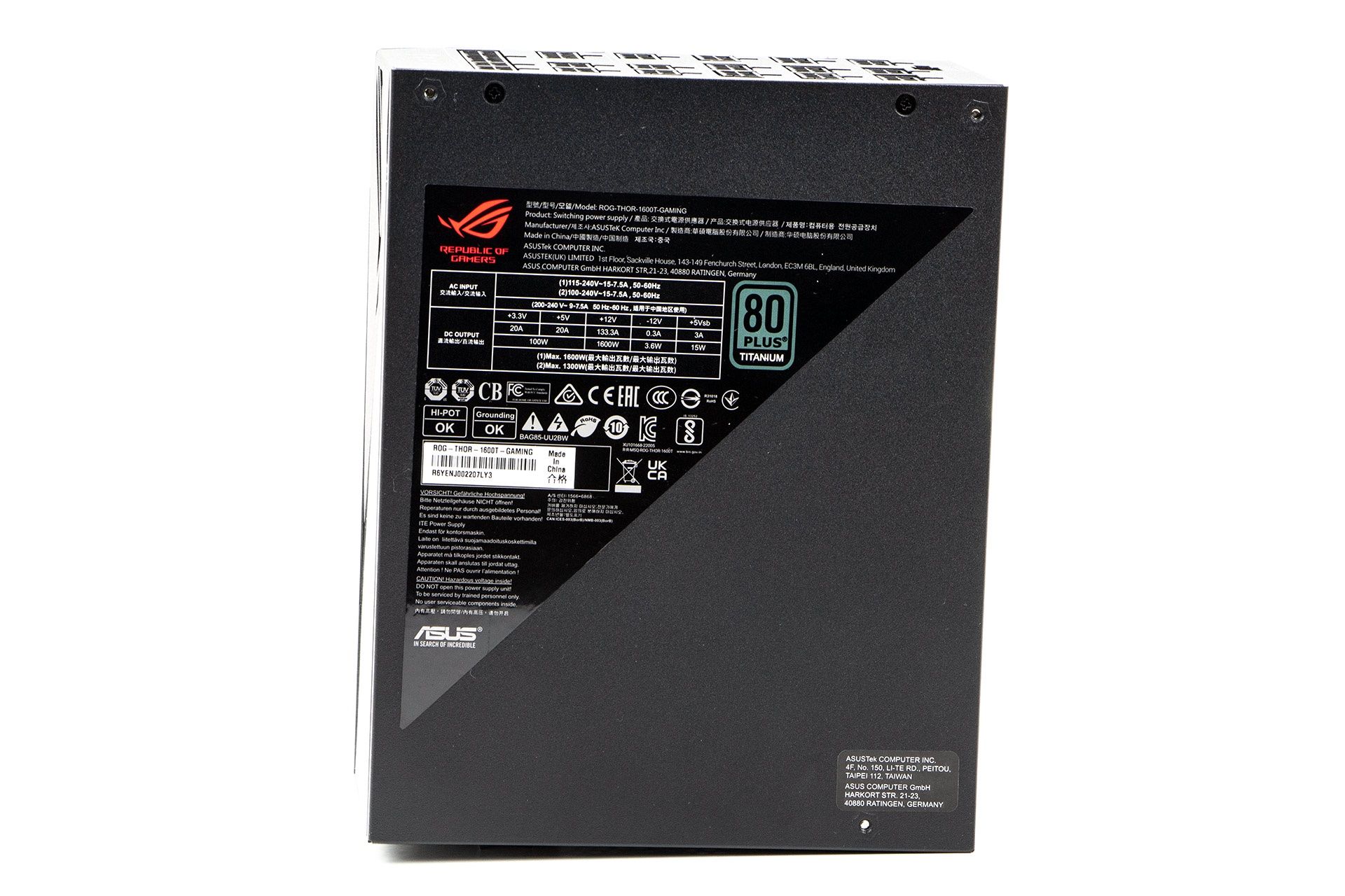 ASUS ROG THOR Titanium 1600 W - tabliczka znamionowa