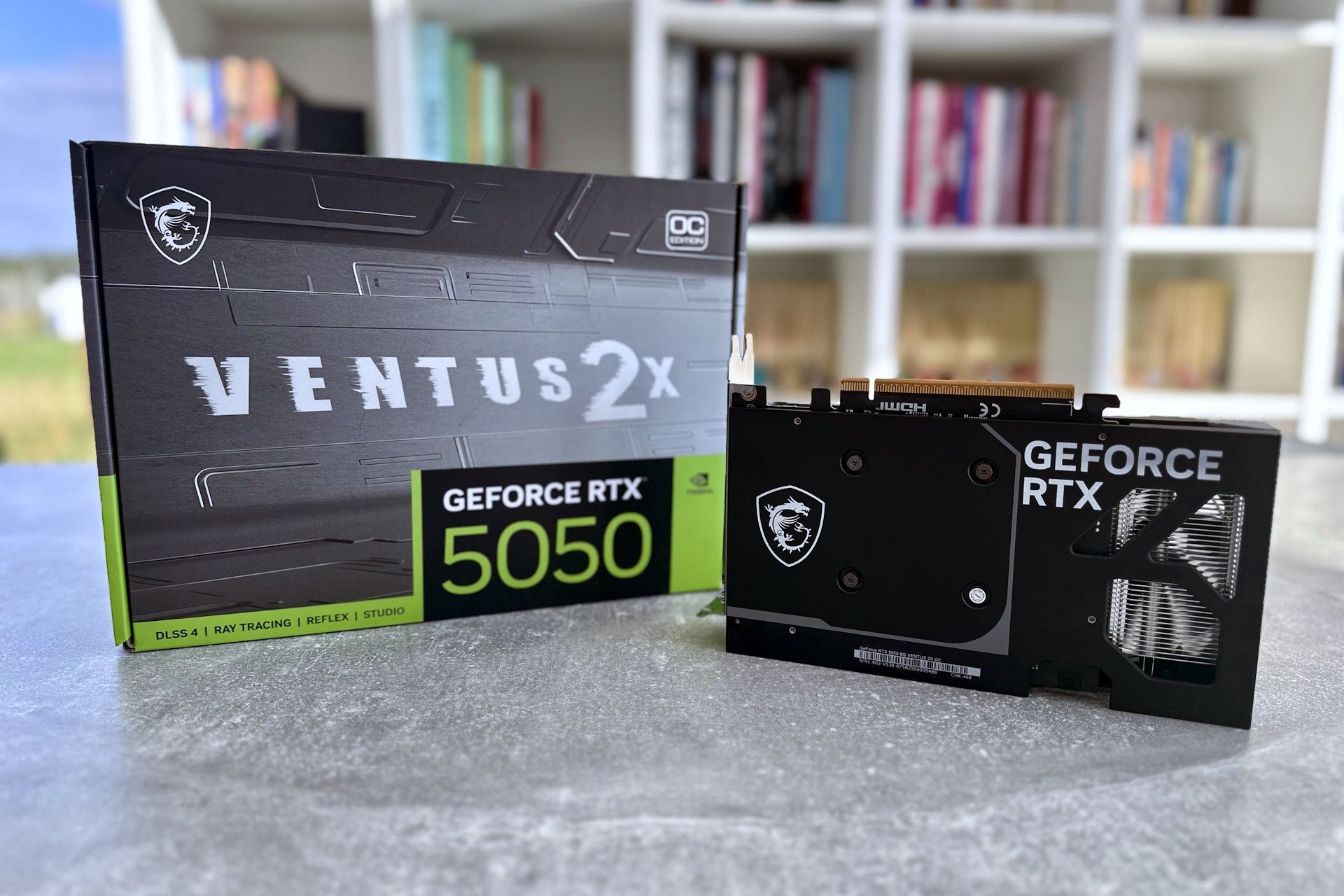 MSI GeForce RTX 5050 Ventus X2 - z tyłu