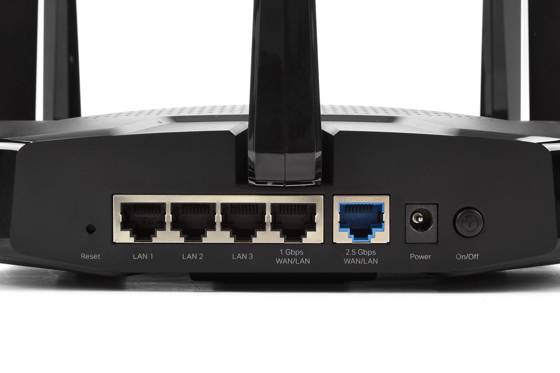 TP-Link Archer GX90 - porty lan