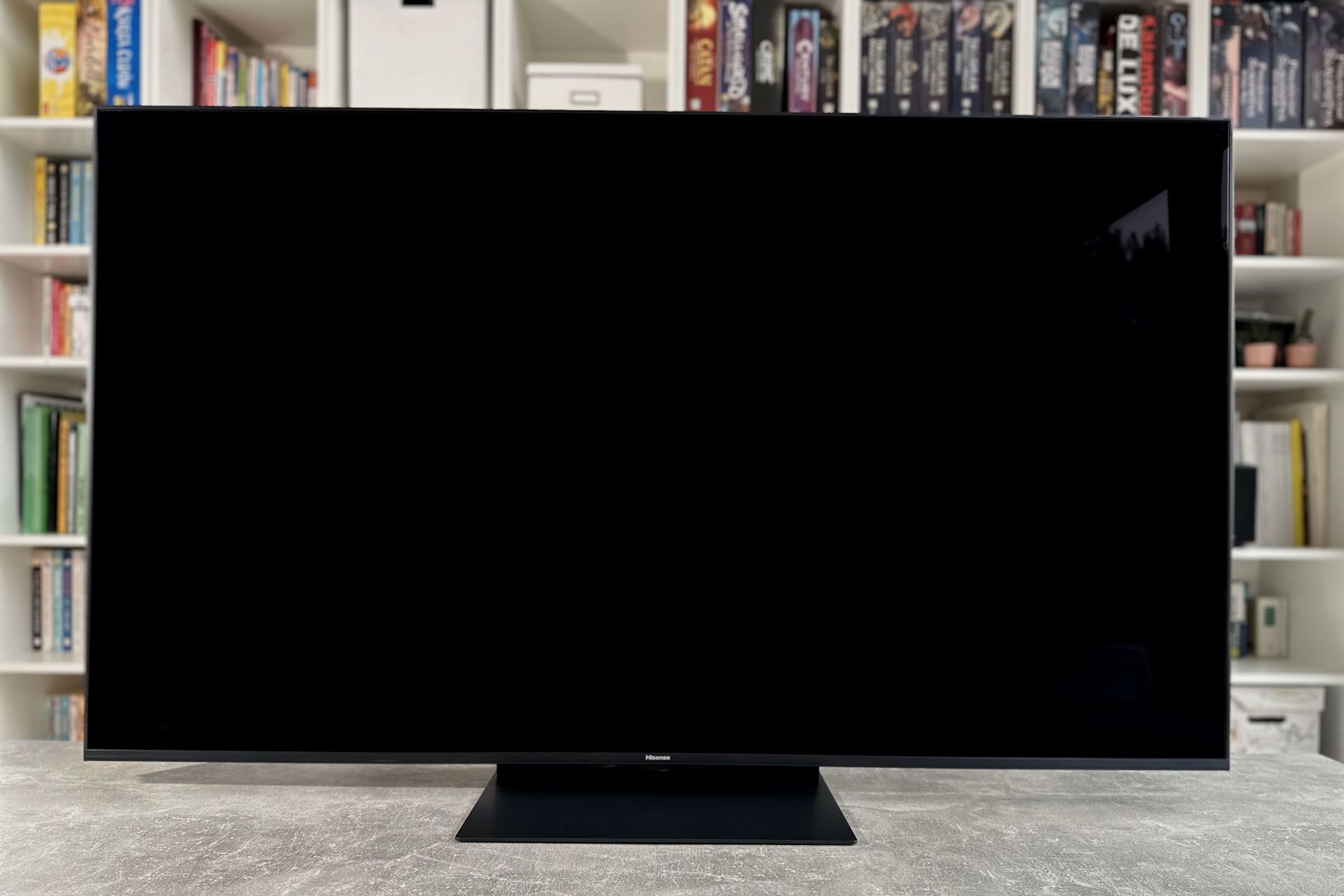 Hisense ULEX X 65UXKQ - front