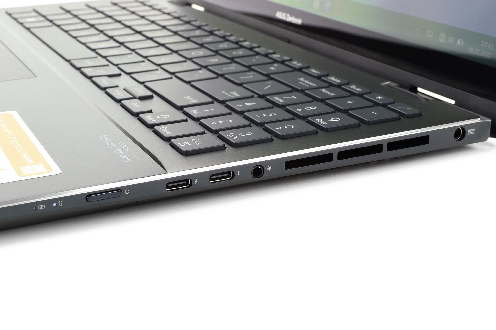 ASUS Zenbook Pro 15 Flip OLED porty