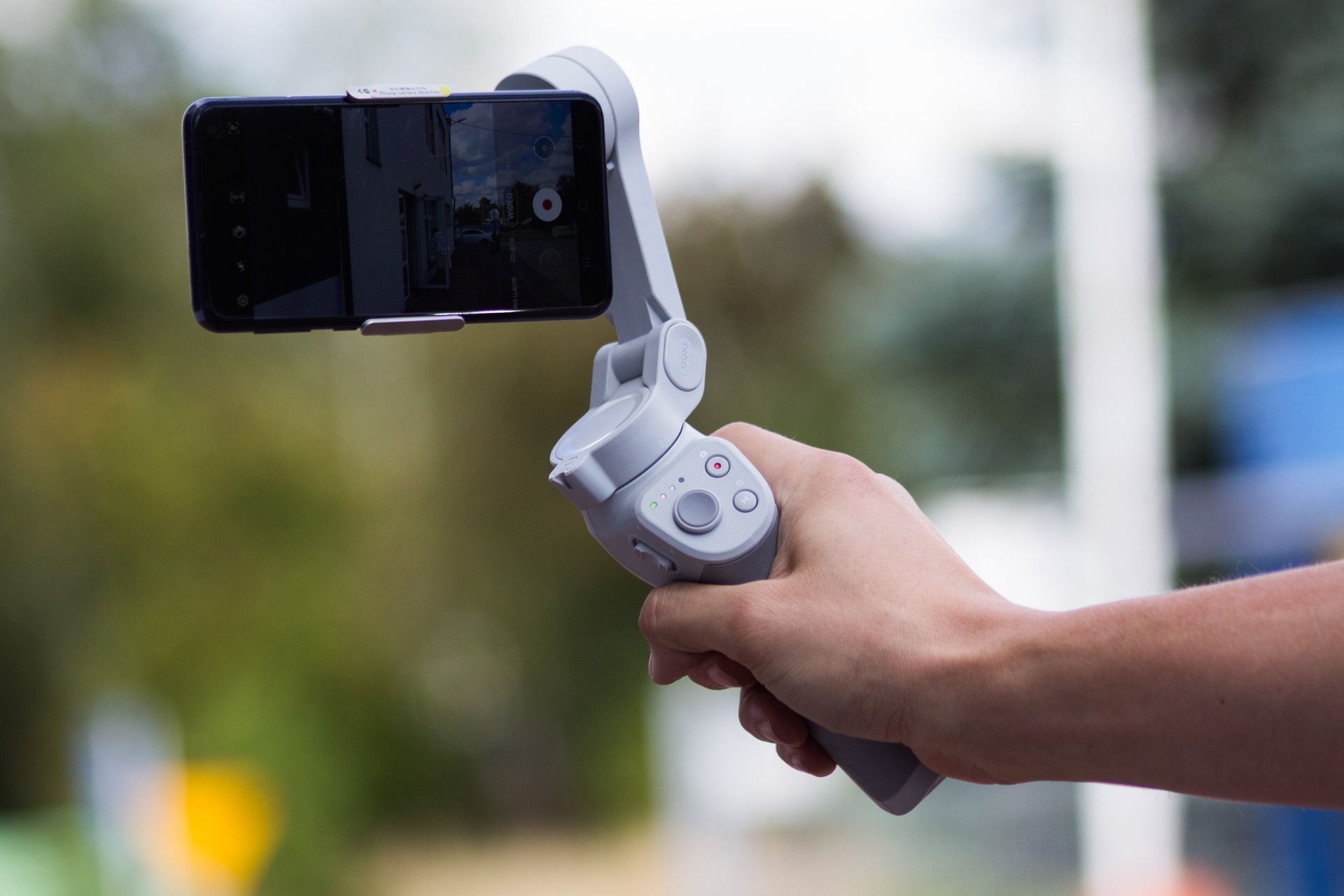 DJI OM 4 - stabilne filmowanie