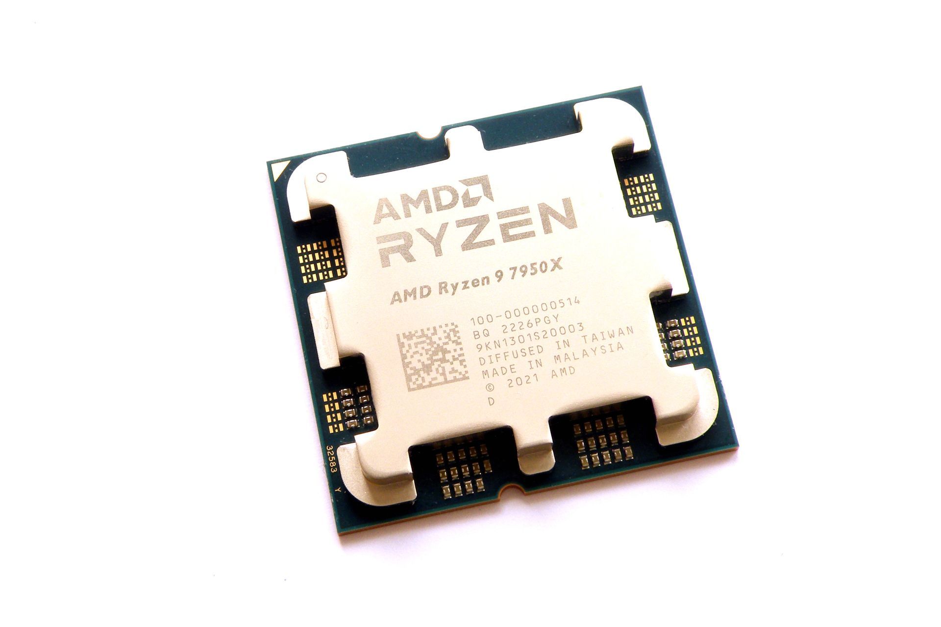 AMD Ryzen 9 7950X