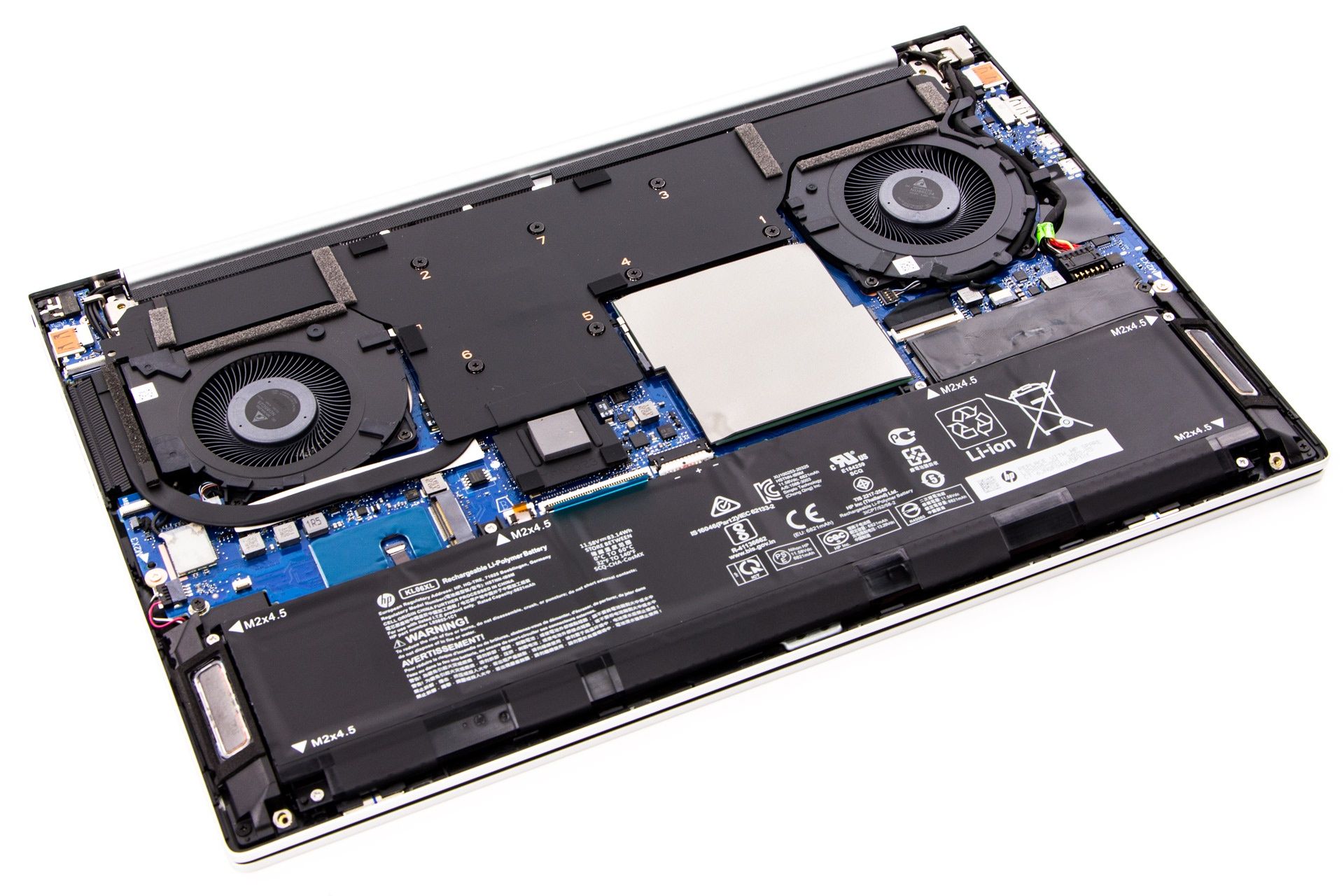 HP ENVY 15 OLED - chłodzenie komorą parową