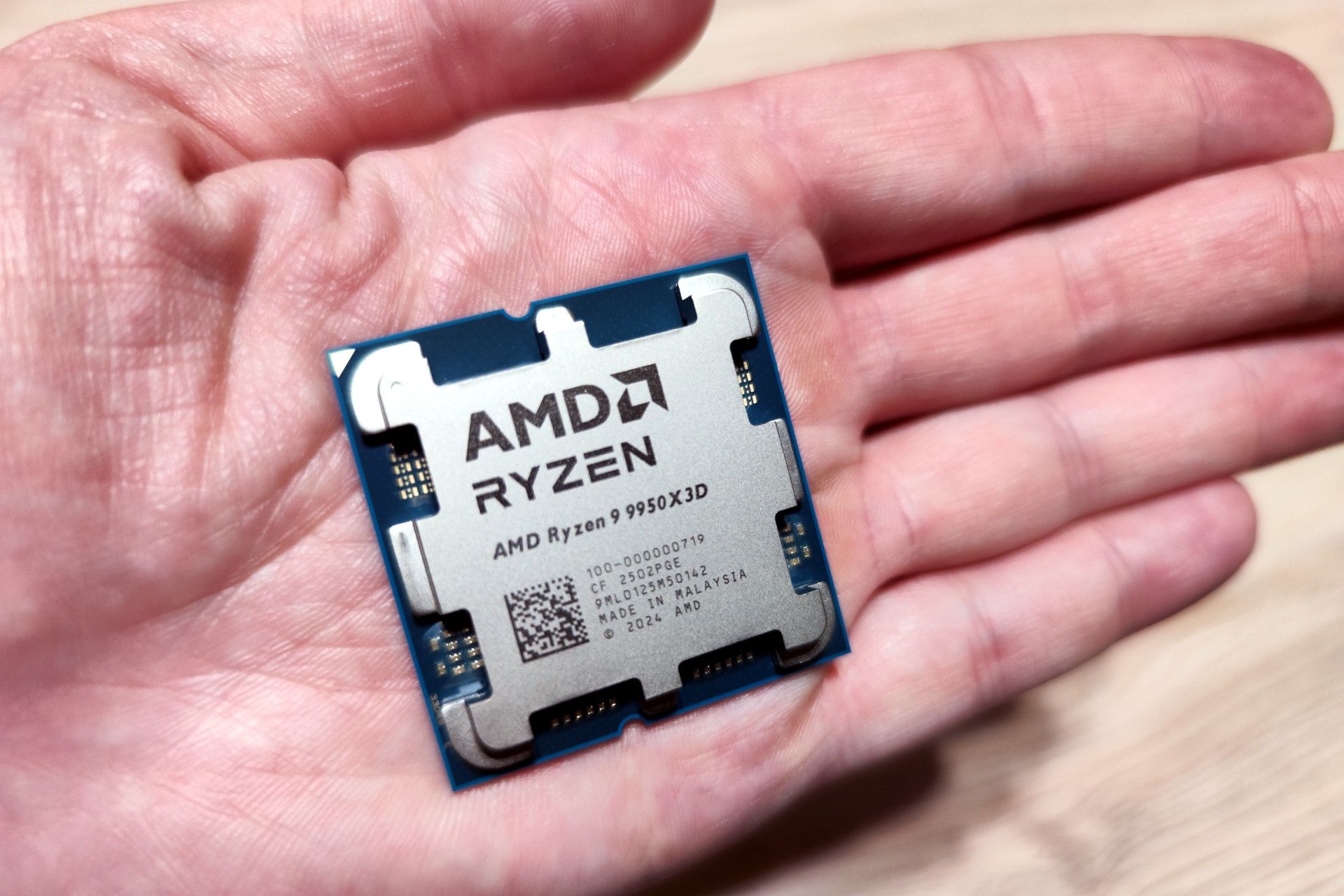 AMD Ryzen 9 9950X3D