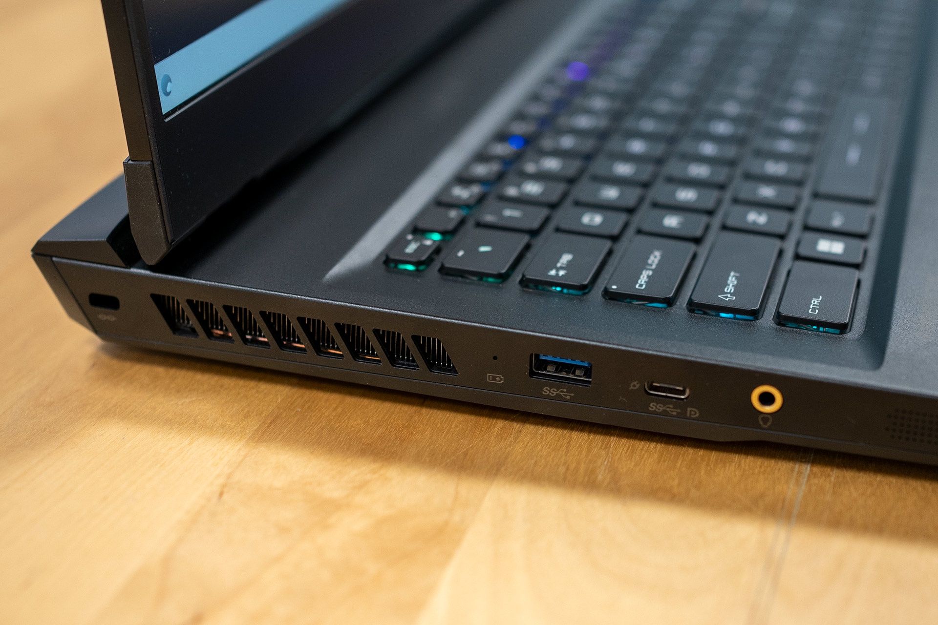 MSI Alpha 17