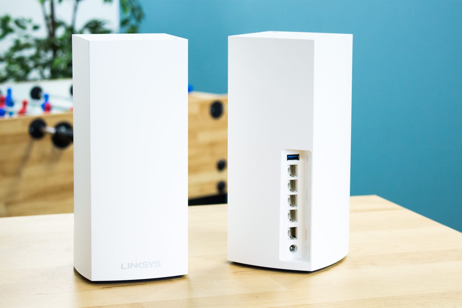 Linksys Velop Whole Home Mesh WiFi 6 MX5300-EU - widok z przodu i tyłu