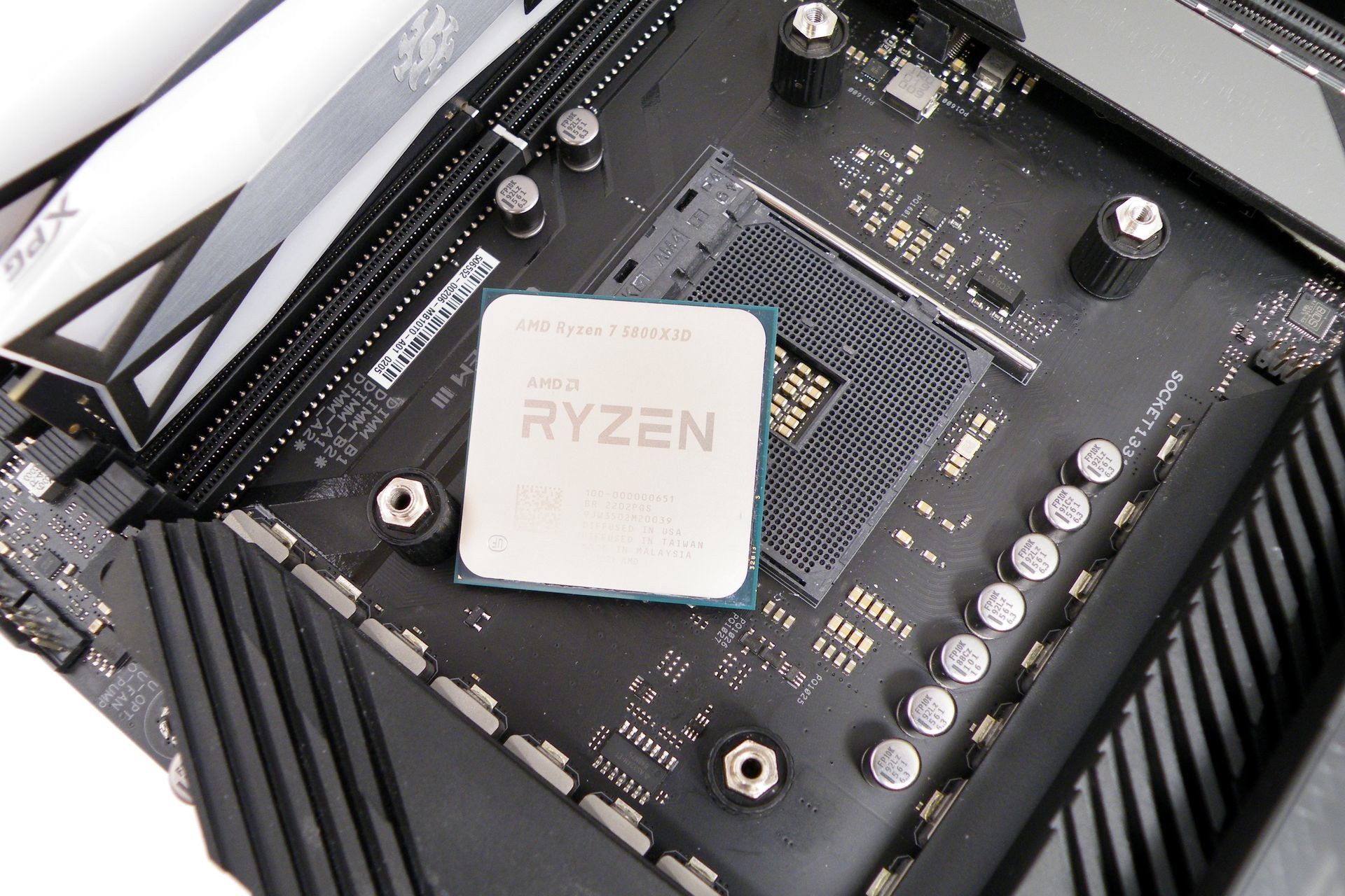 AMD Ryzen 7 5800X3D