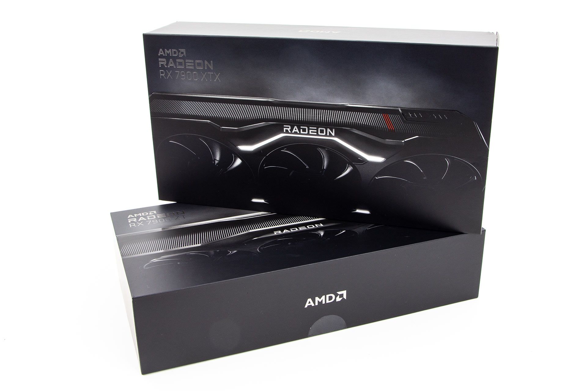 Pudełka AMD Radeon RX 7900 XT i XTX