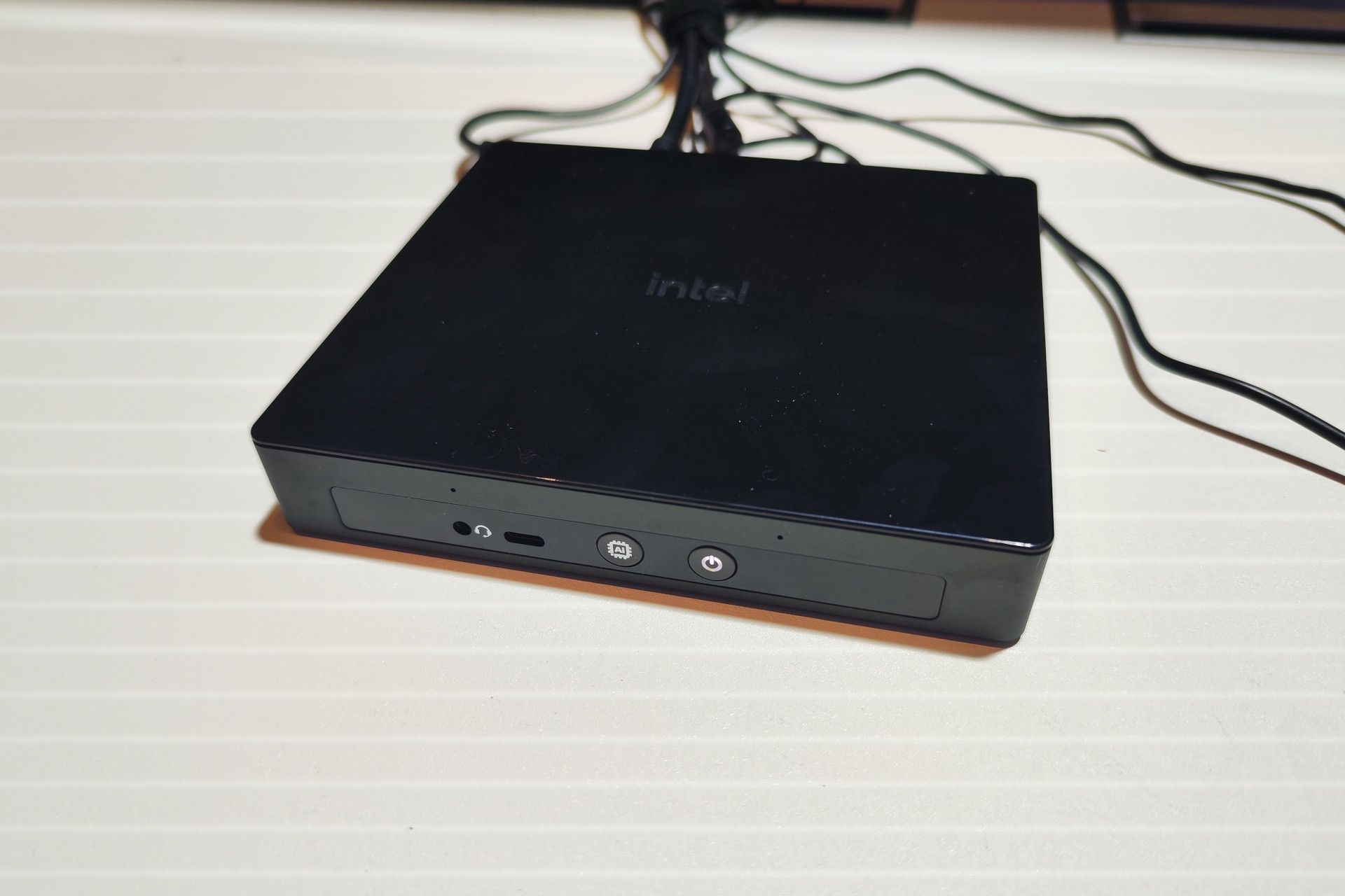 Intel Lunar Lake dev kit