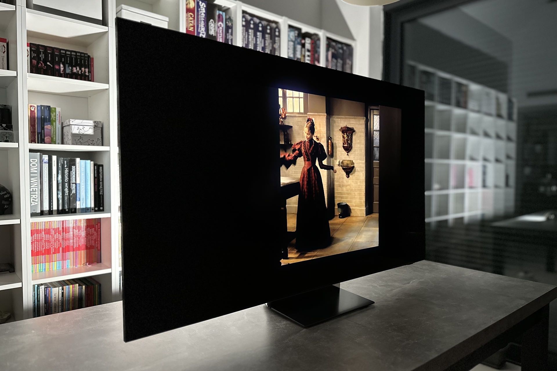 Samsung Excellence Line 8K QN900D - kontrast jak w OLED