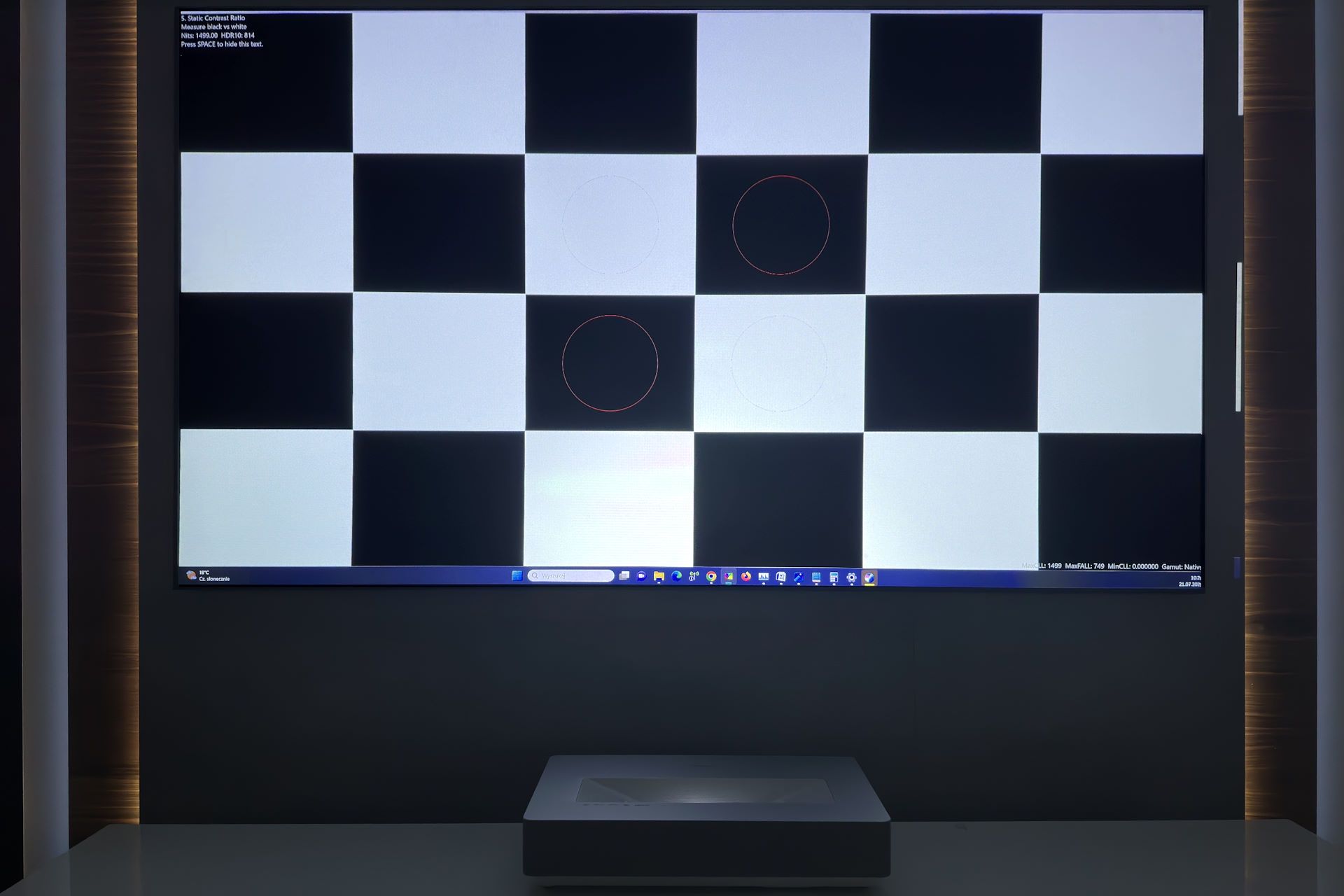 Hisense Laser TV 4K 100L5H - badanie kontrastu