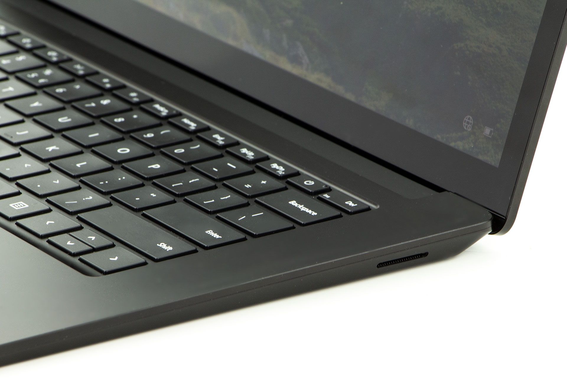 Microsoft Surface Laptop 4 15 - złącza z prawej strony
