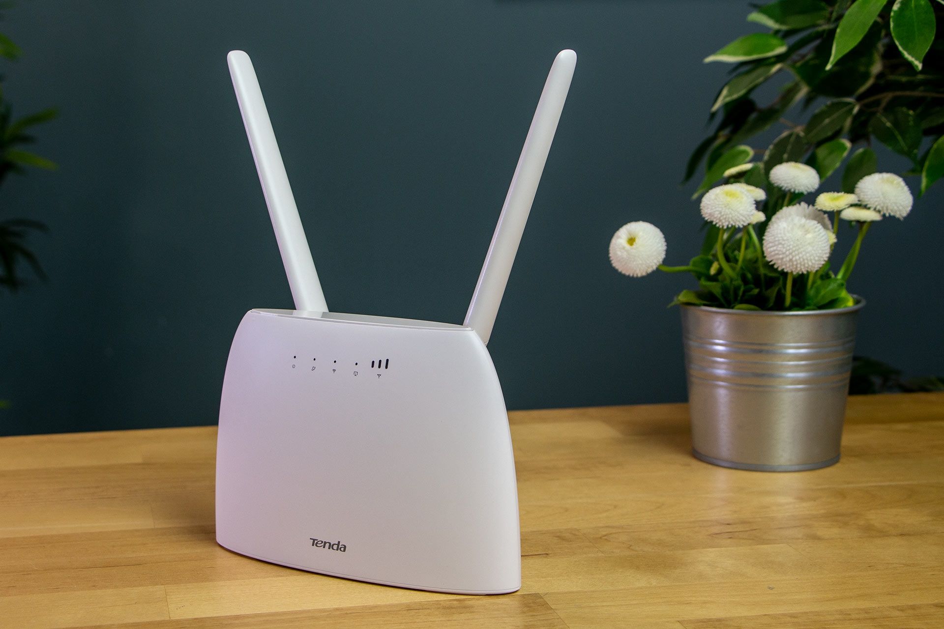 Tenda 4G07 - na blacie
